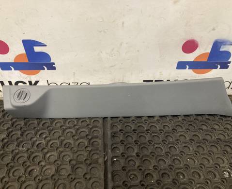 82427515 Накладка стойки правой для Renault T (с 2013)