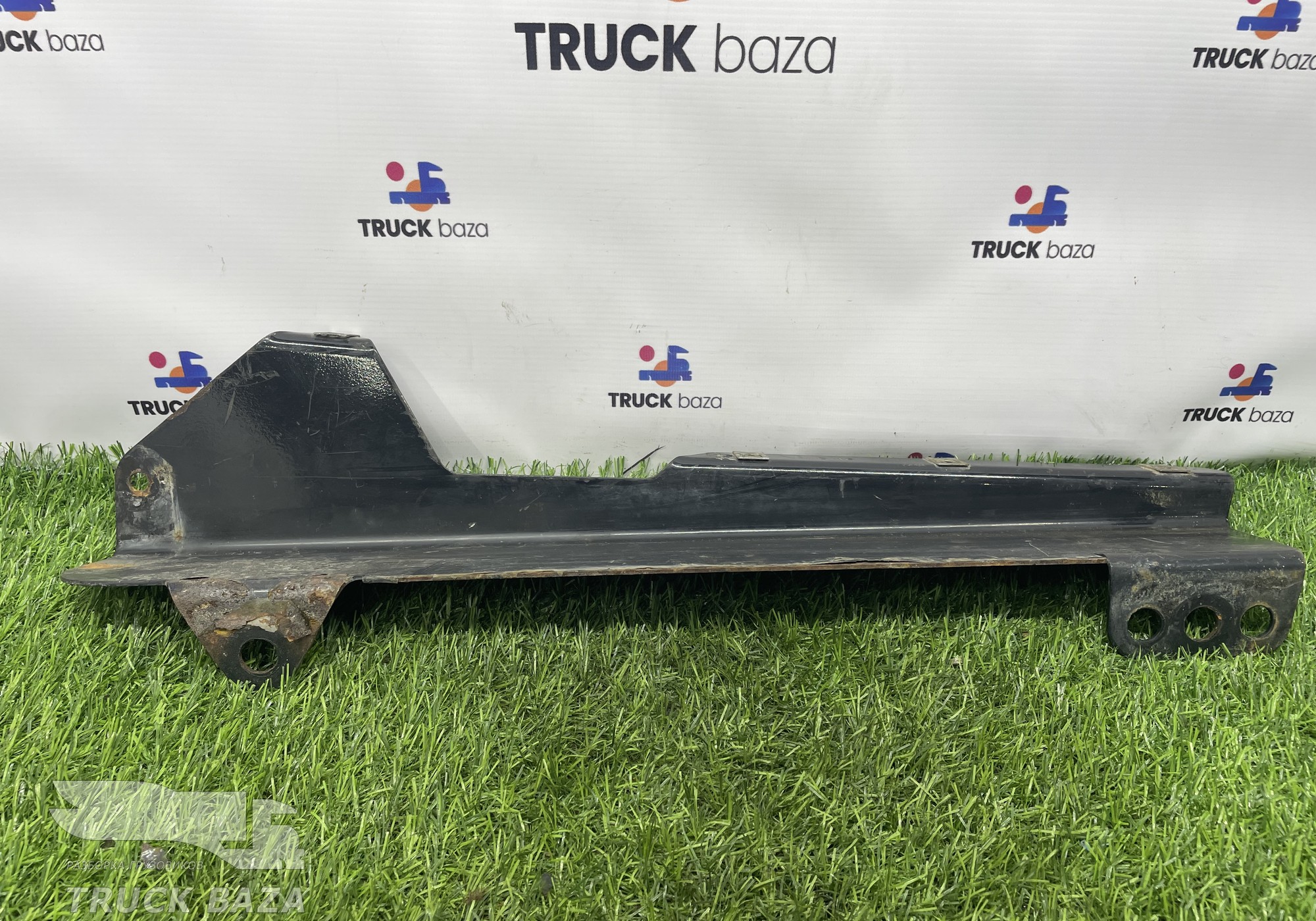 81153010116 Кронштейн трапа левый для Man TGS II (с 2012)