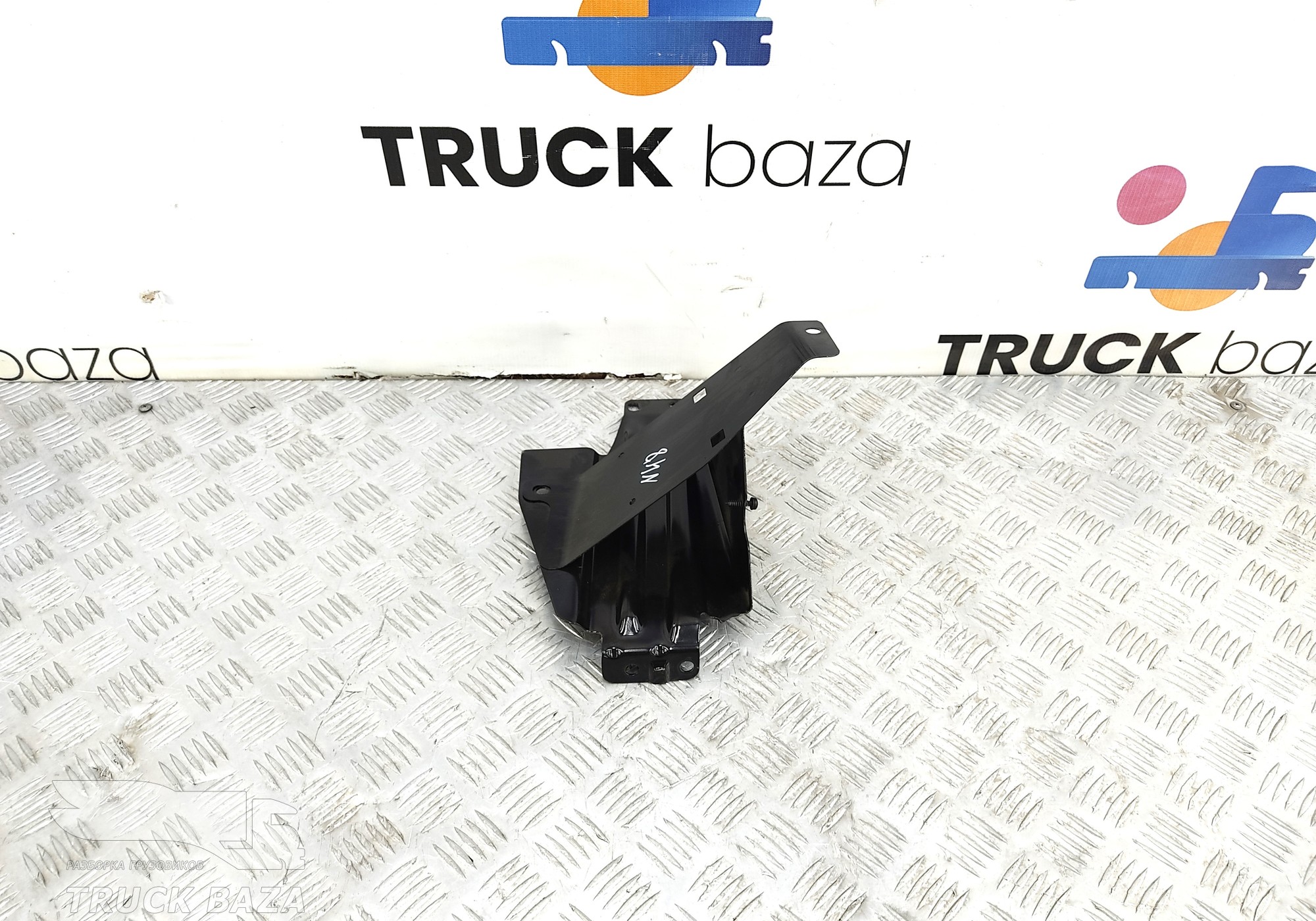 81625205015 Опорная стойка кабины левая для Man TGA