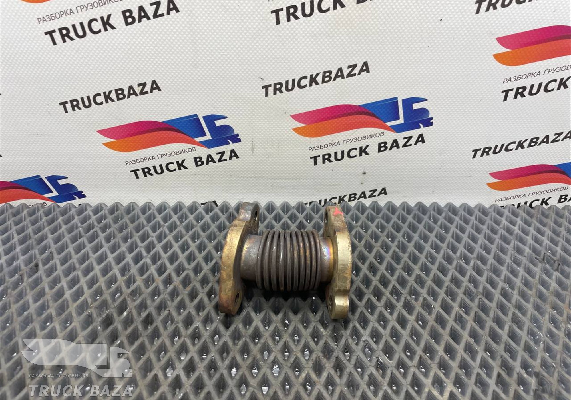 51081530148 Трубка картерных газов для Man TGX TG3 (с 2020)