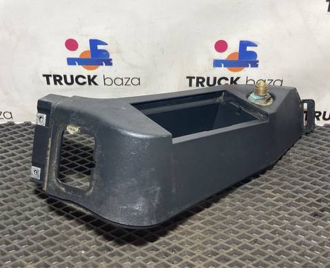 504044814 Накладка торпедо для Iveco Stralis II Hi-Way (с 2012)