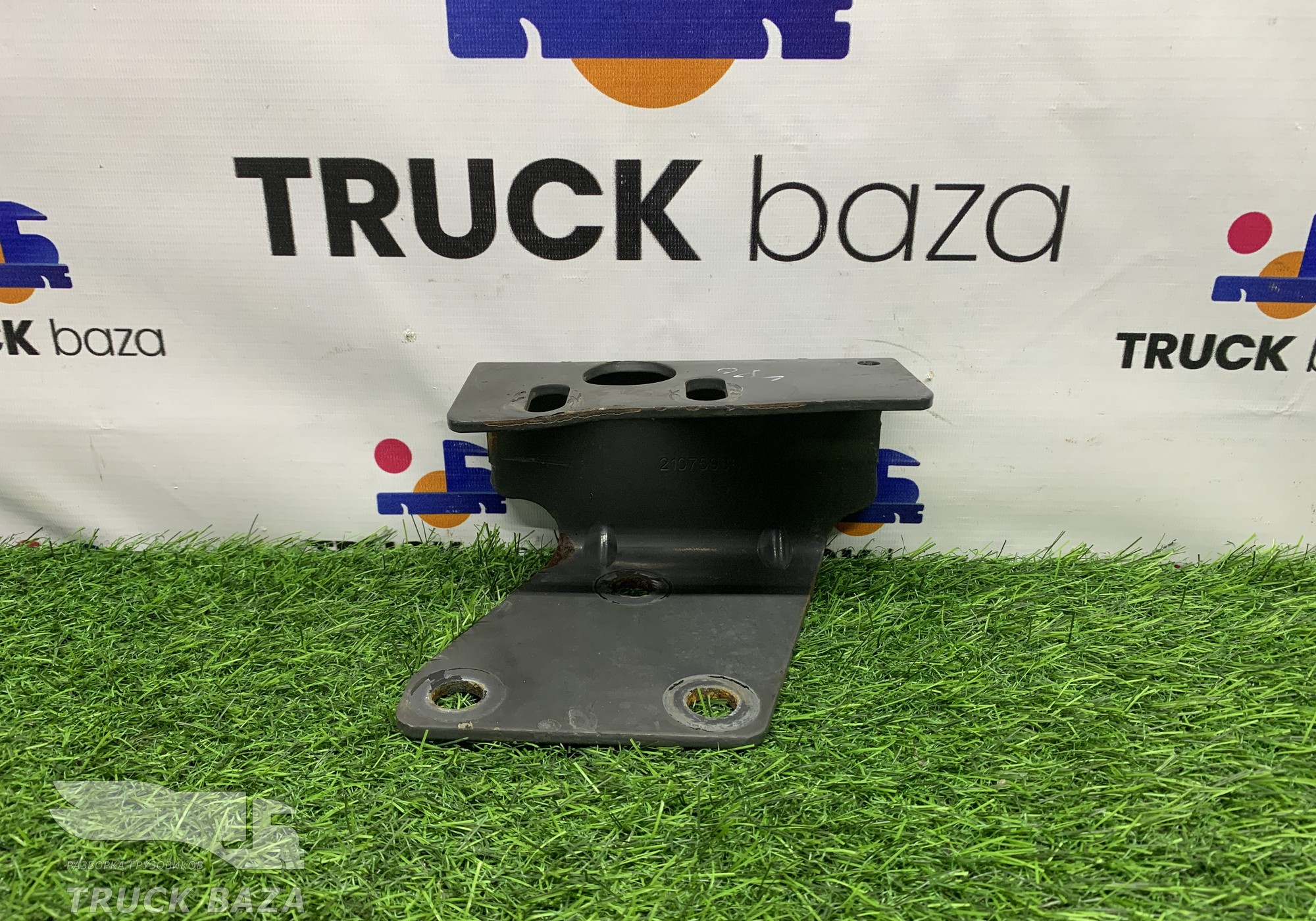 21075936 Кронштейн розеток за кабиной