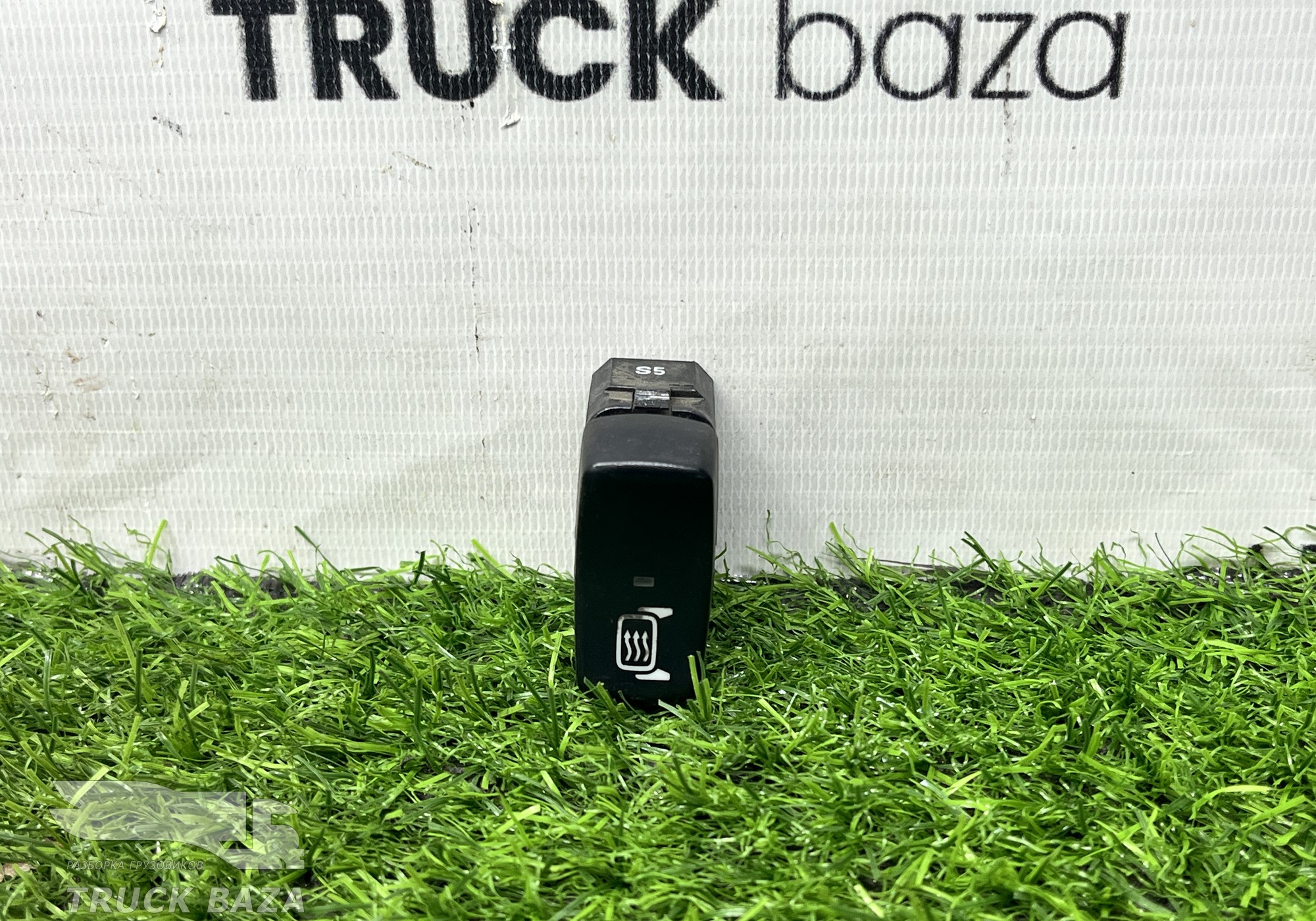 1421842 Кнопка обогрева зеркал