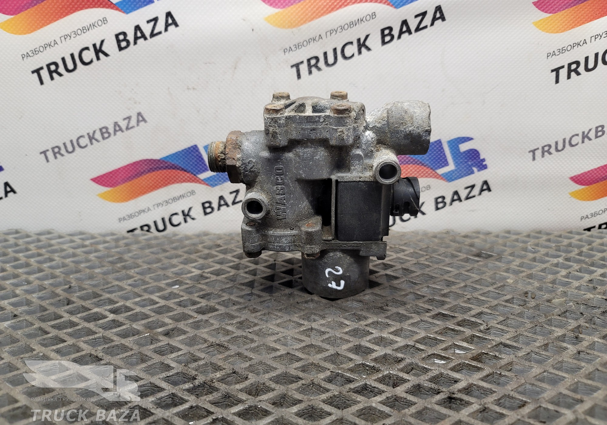 1304635 Кран ABS для Daf