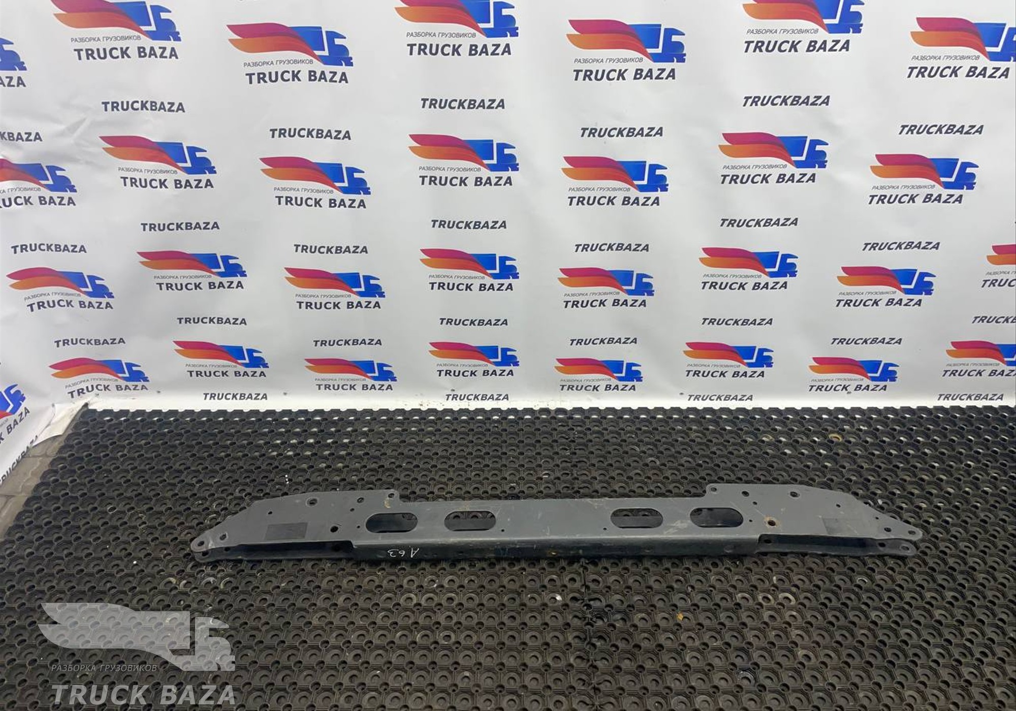 9303100758 Кронштейн замков кабины для Mercedes-Benz Actros MP3 (с 2008)