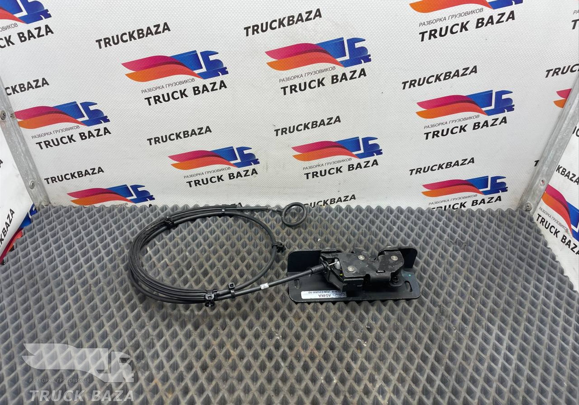 JC46E312A80AB Замок инструментального ящика правый для Ford F-MAX (с 2018)