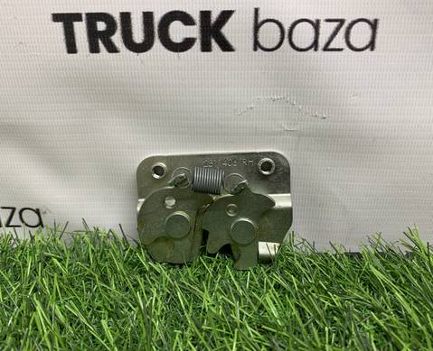 2311406 Замок инструментального ящика правый для Daf XF106 (с 2012)