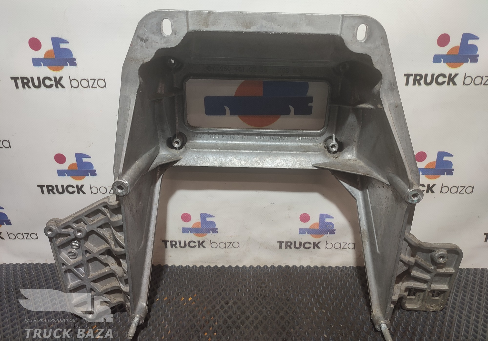 9604610235 Кронштейн рулевого механизма