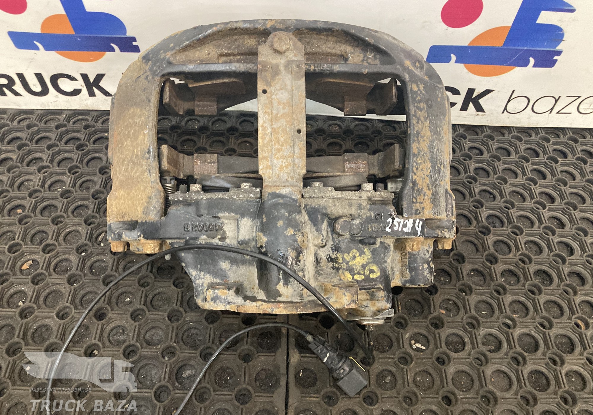 GC462B118BD Суппорт задний правый для Ford F-MAX (с 2018)