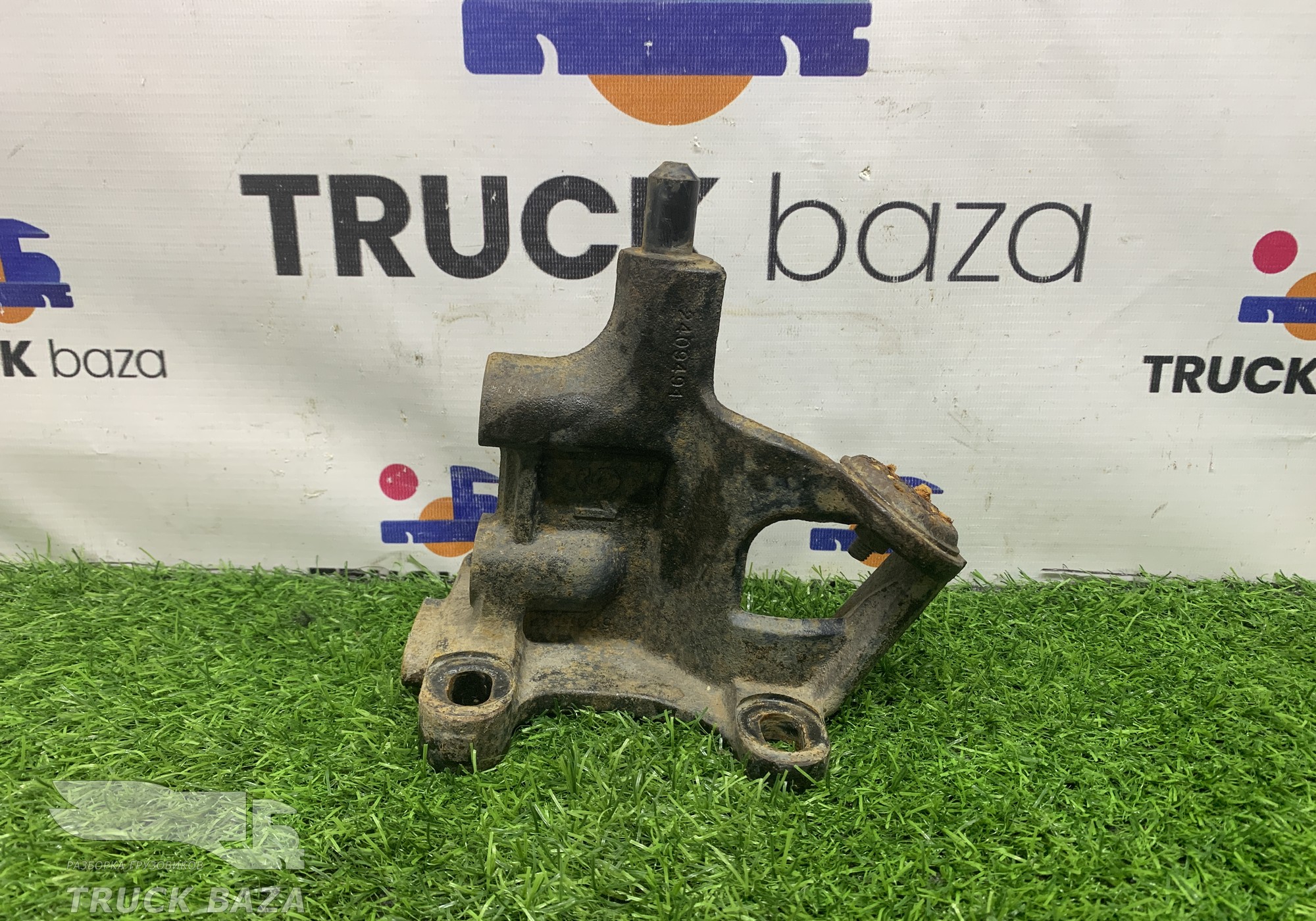 2409491 Кронштейн торсиона кабины правый для Scania 5-series G (с 2004 по 2016)