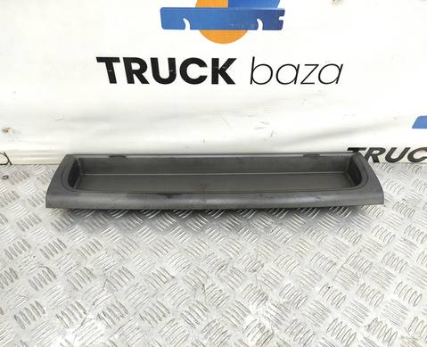 81617016307 Накладка на торпедо для Man TGS