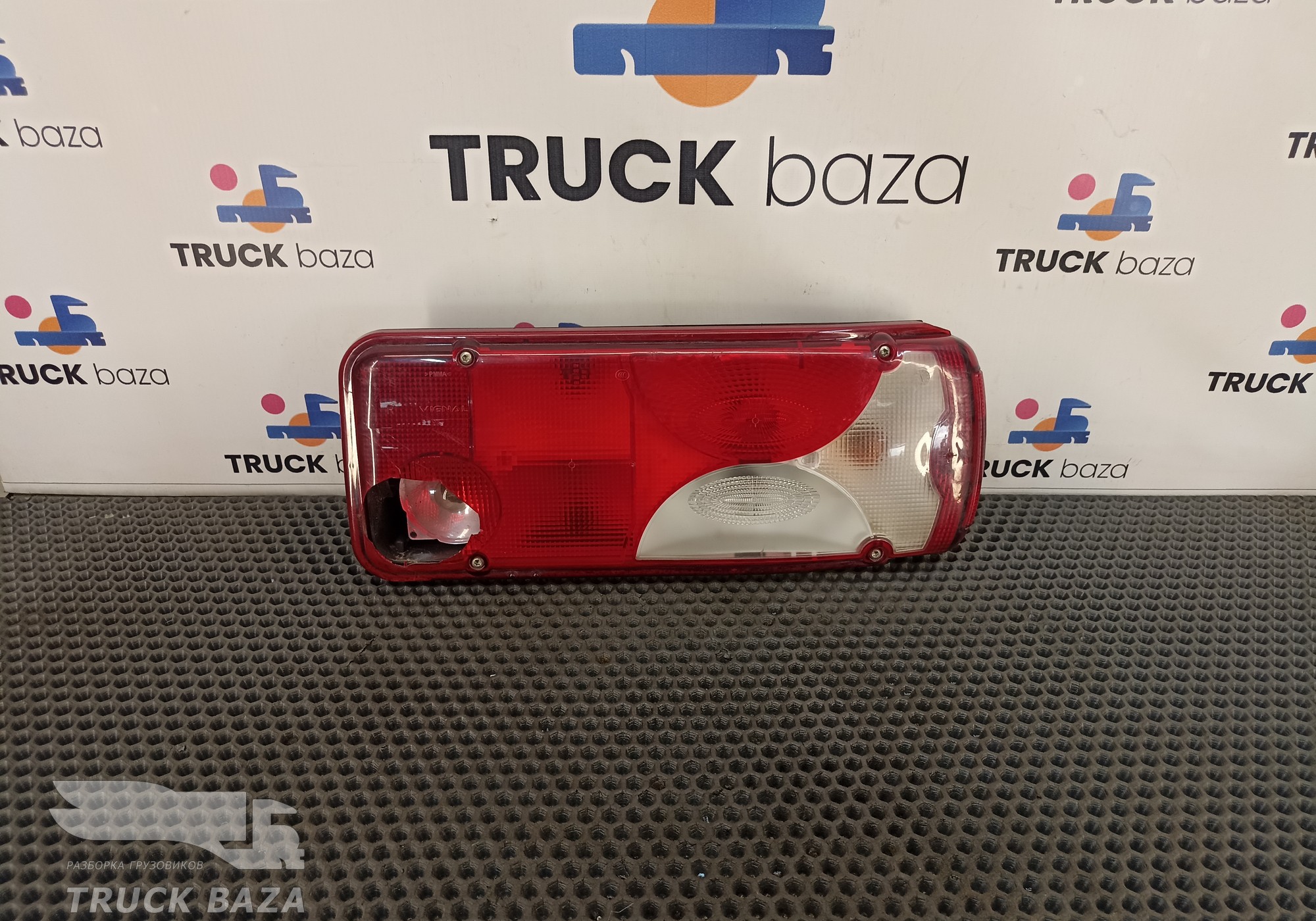 2129987 Фонарь задний правый для Scania