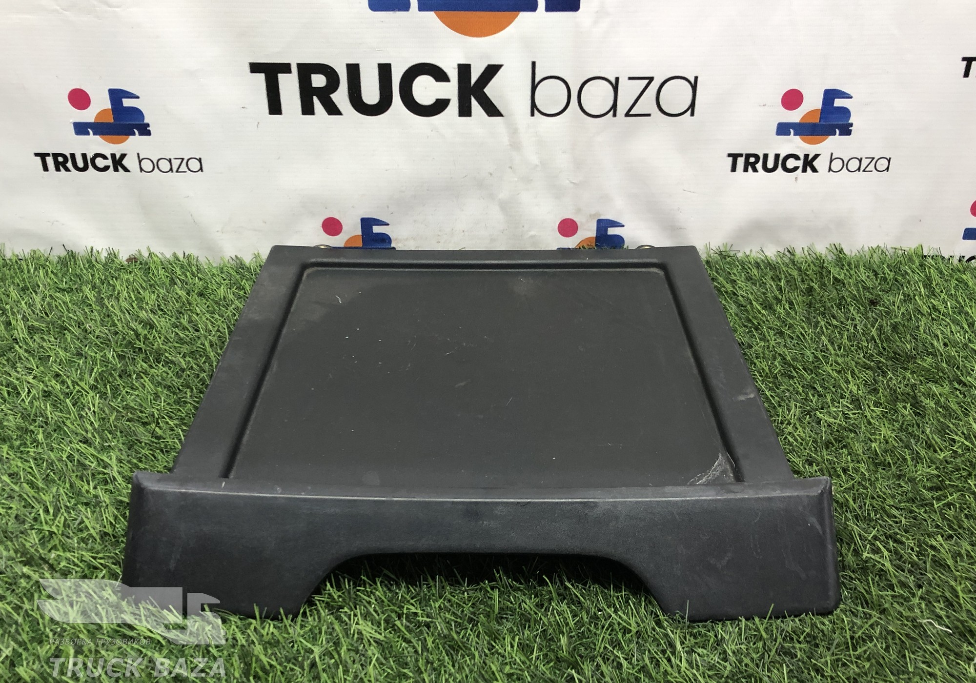 1304872 Полка панели приборов для Daf XF105 (с 2005)