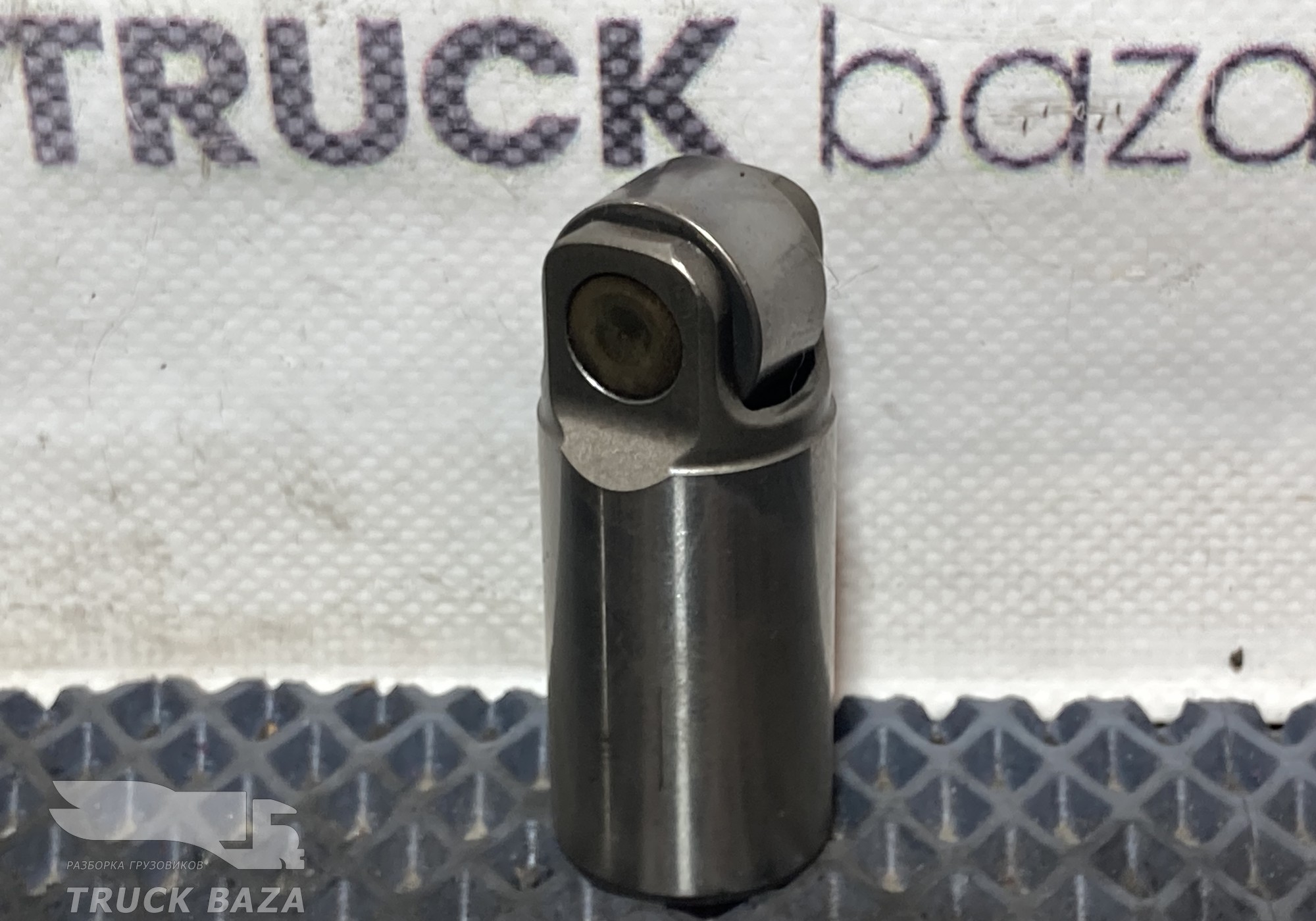 1645642 Толкатель впускного клапана