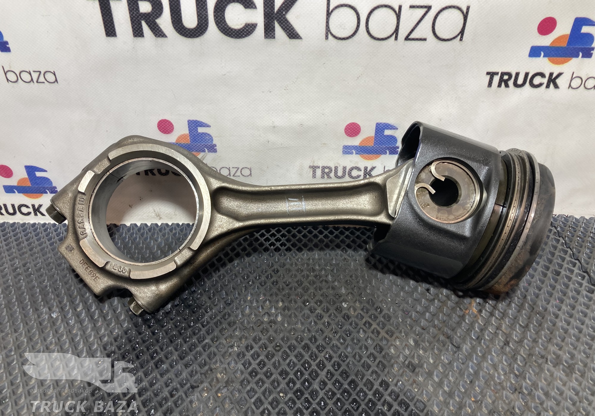 1865030 Поршень с шатуном для Daf XF105 (с 2005)