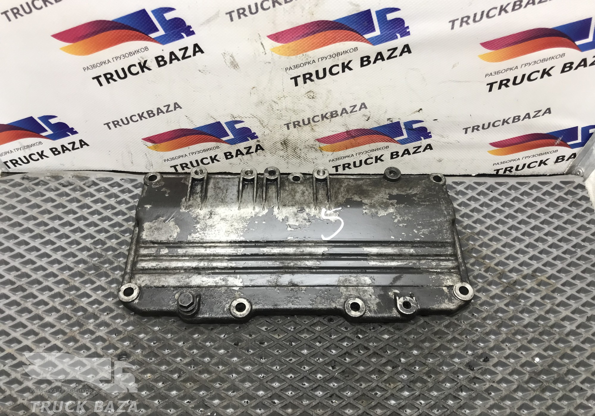 1372110 Крышка блока цилиндров для Scania 4-series T (с 1995 по 2007)