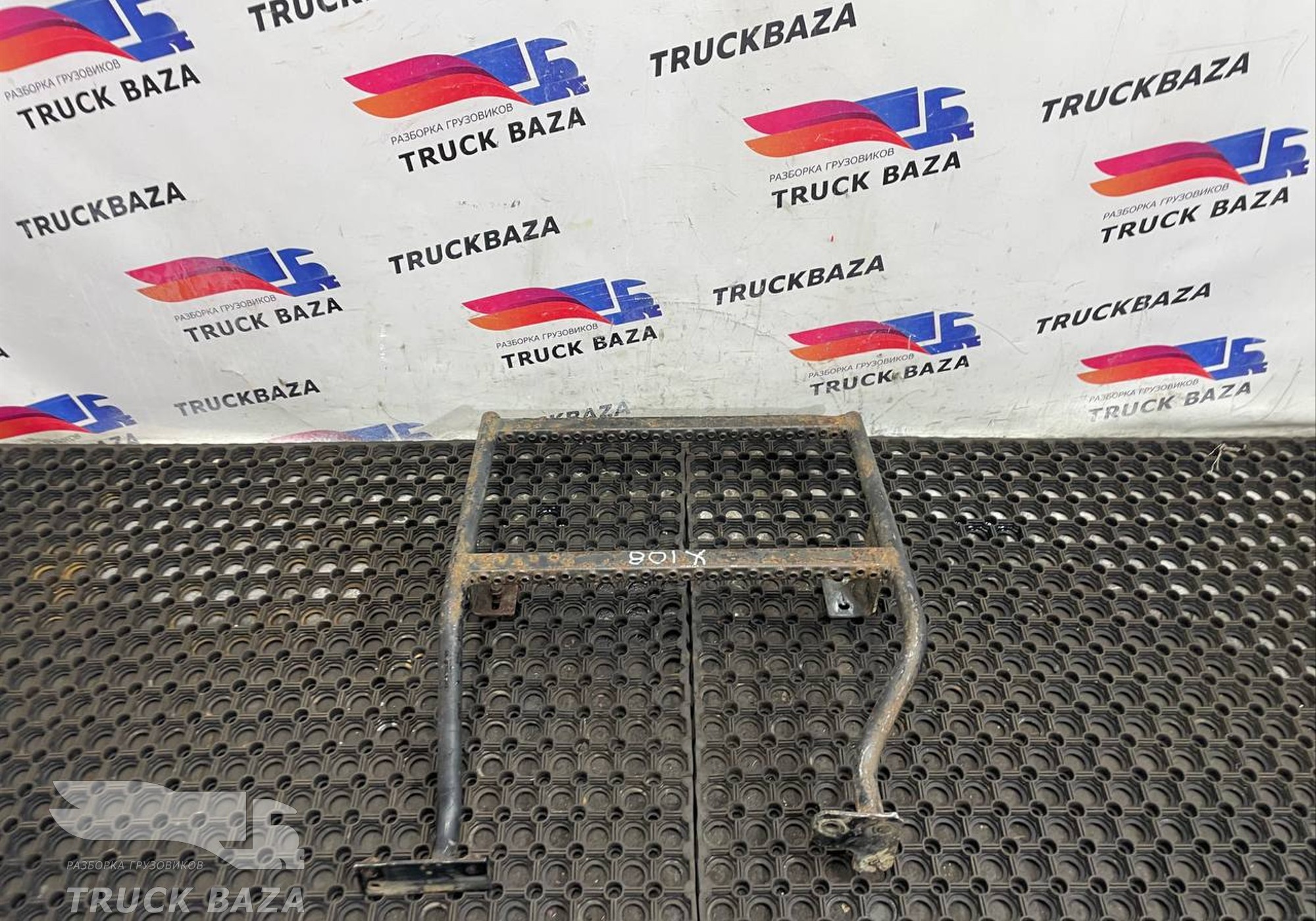 1689813 Лестница АКБ для Daf XF105 (с 2005)