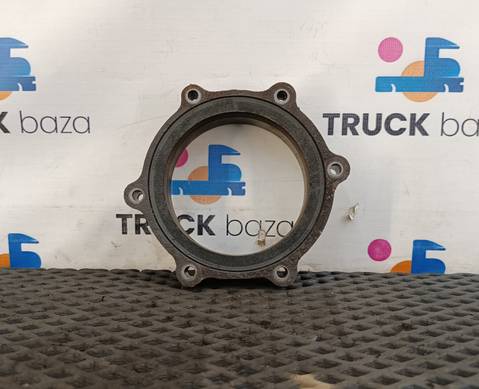 VG2600010928 Кронштейн переднего сальника для Sinotruk Howo HW76