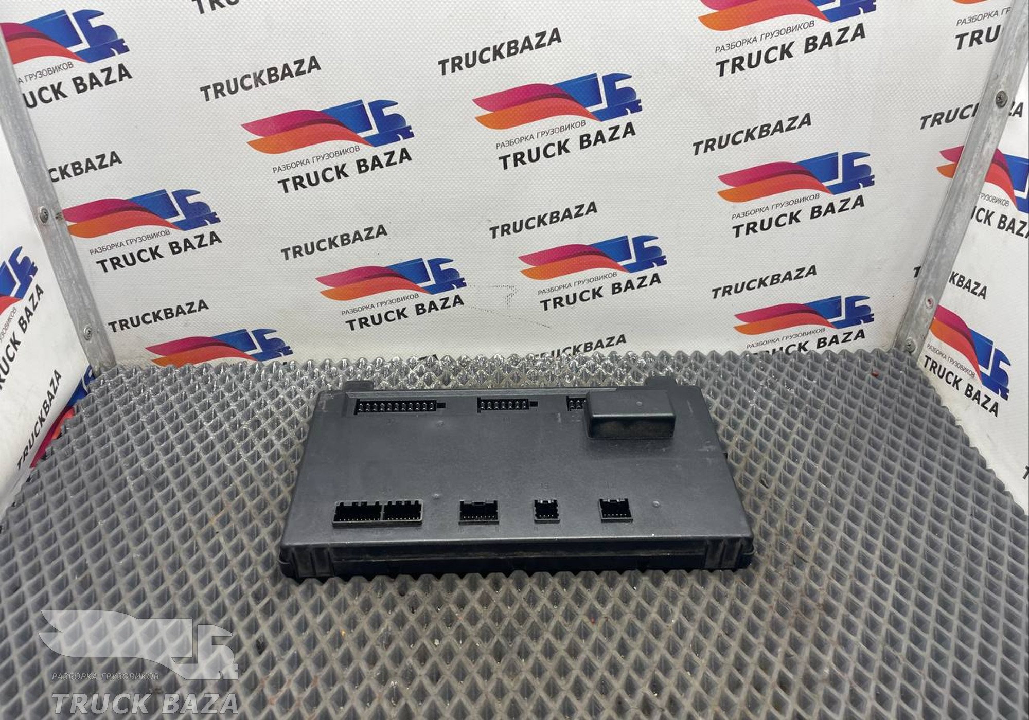 504360323 Электронный блок для Iveco Stralis I (с 2002)