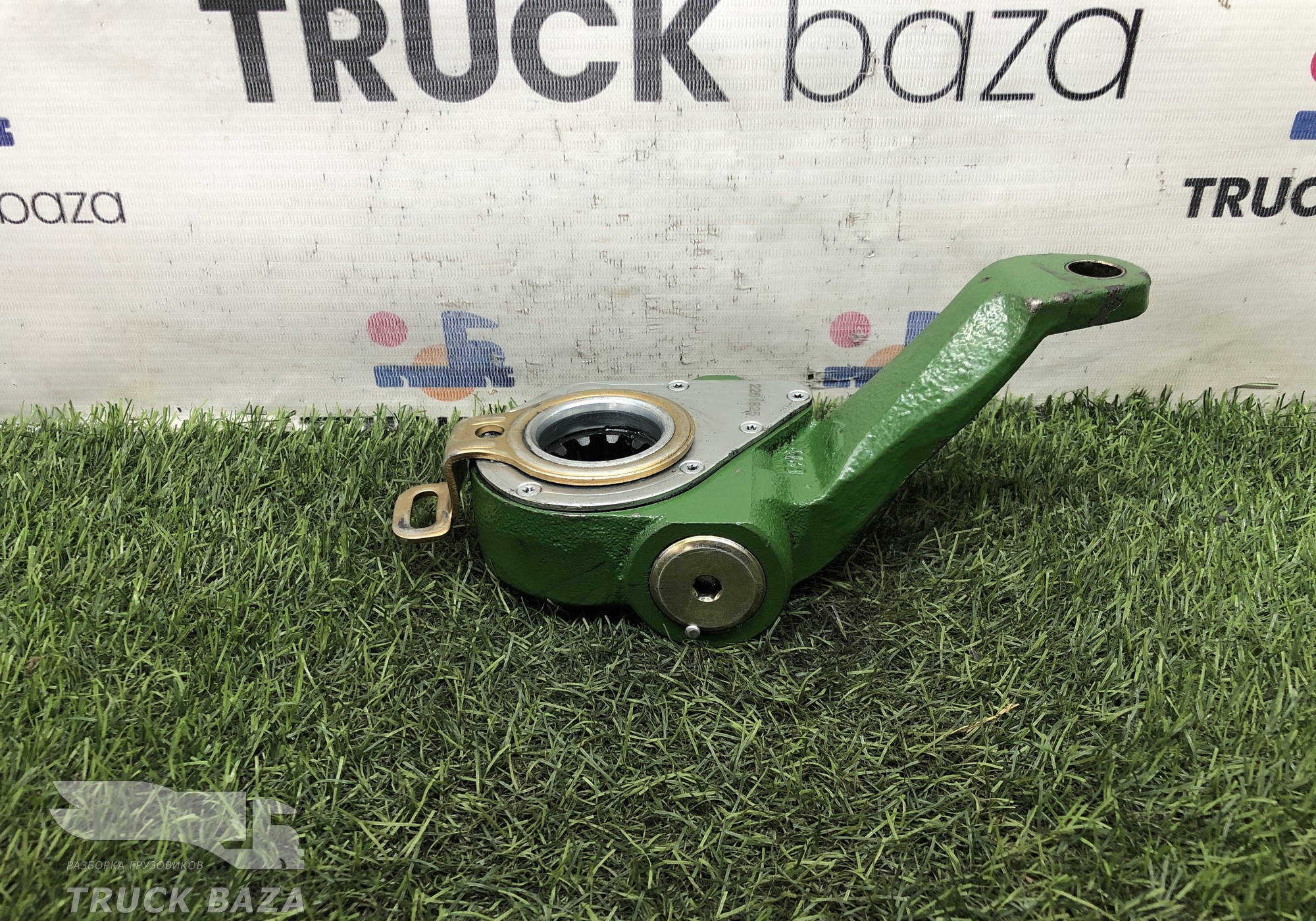 2261825 Трещетка тормозная передняя правая