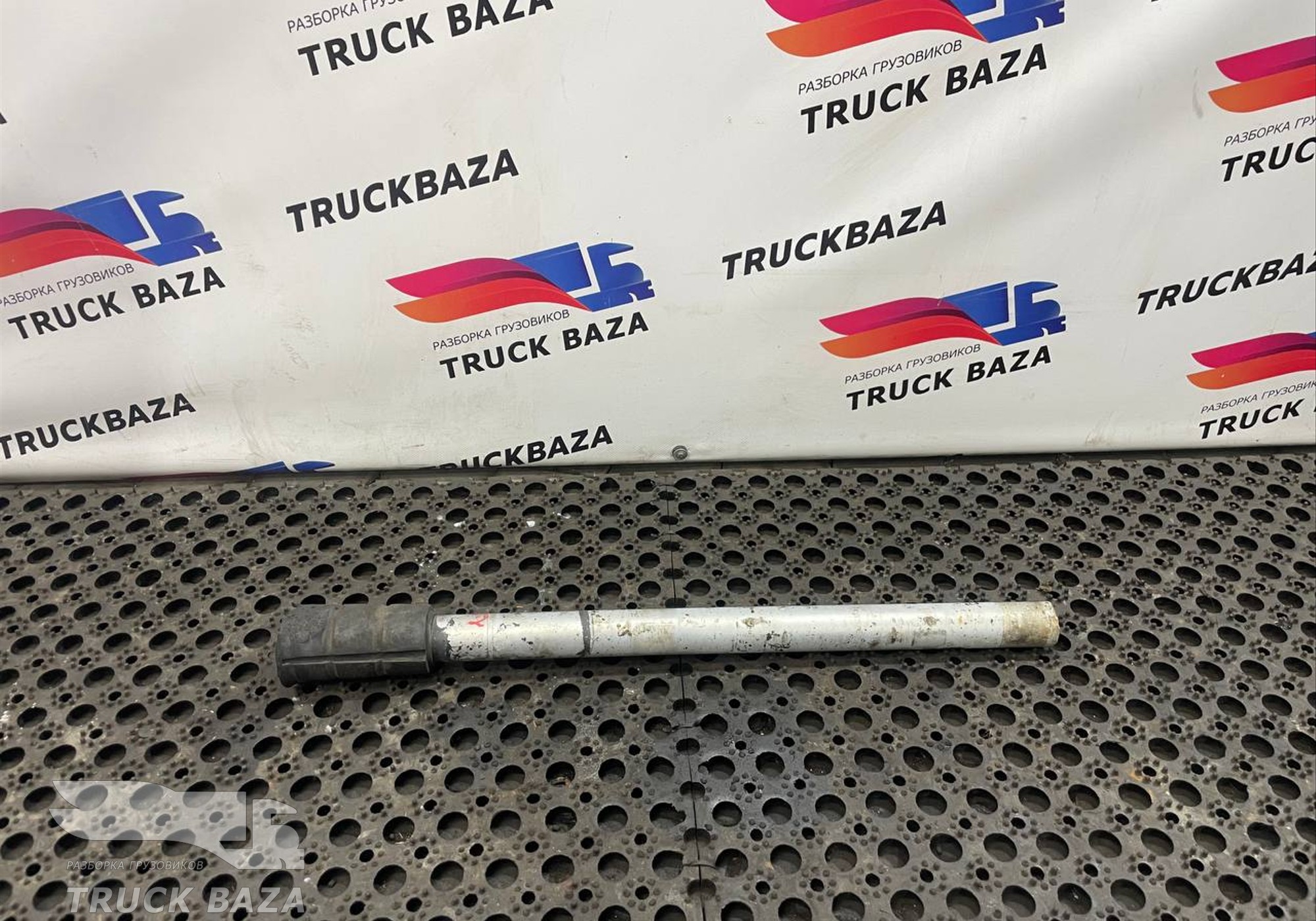 1079959 Кронштейн заднего крыла для Renault Premium II (с 2005 по 2013)