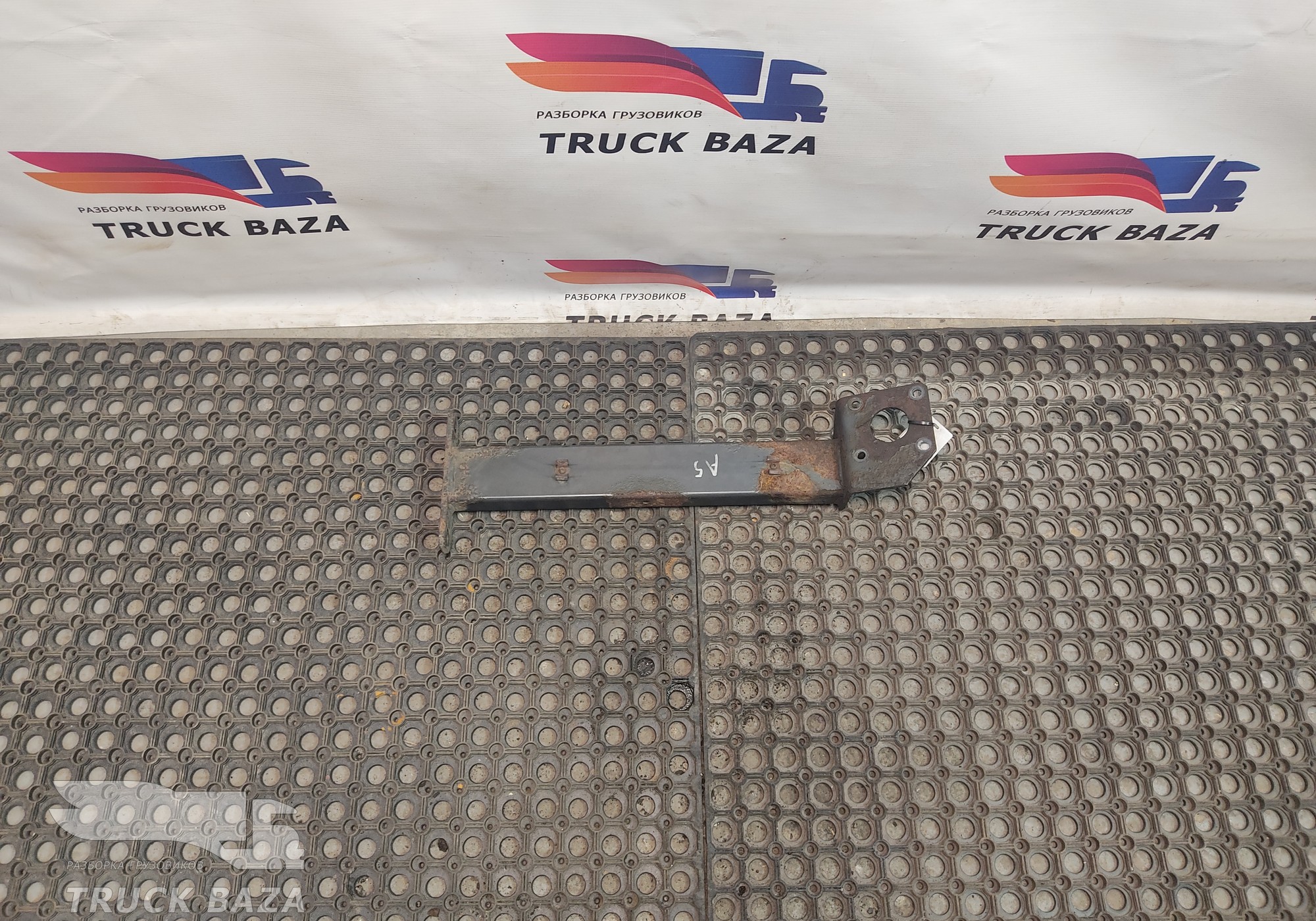 A9735500440 Кронштейн насоса подъема кабины для Mercedes-Benz Atego