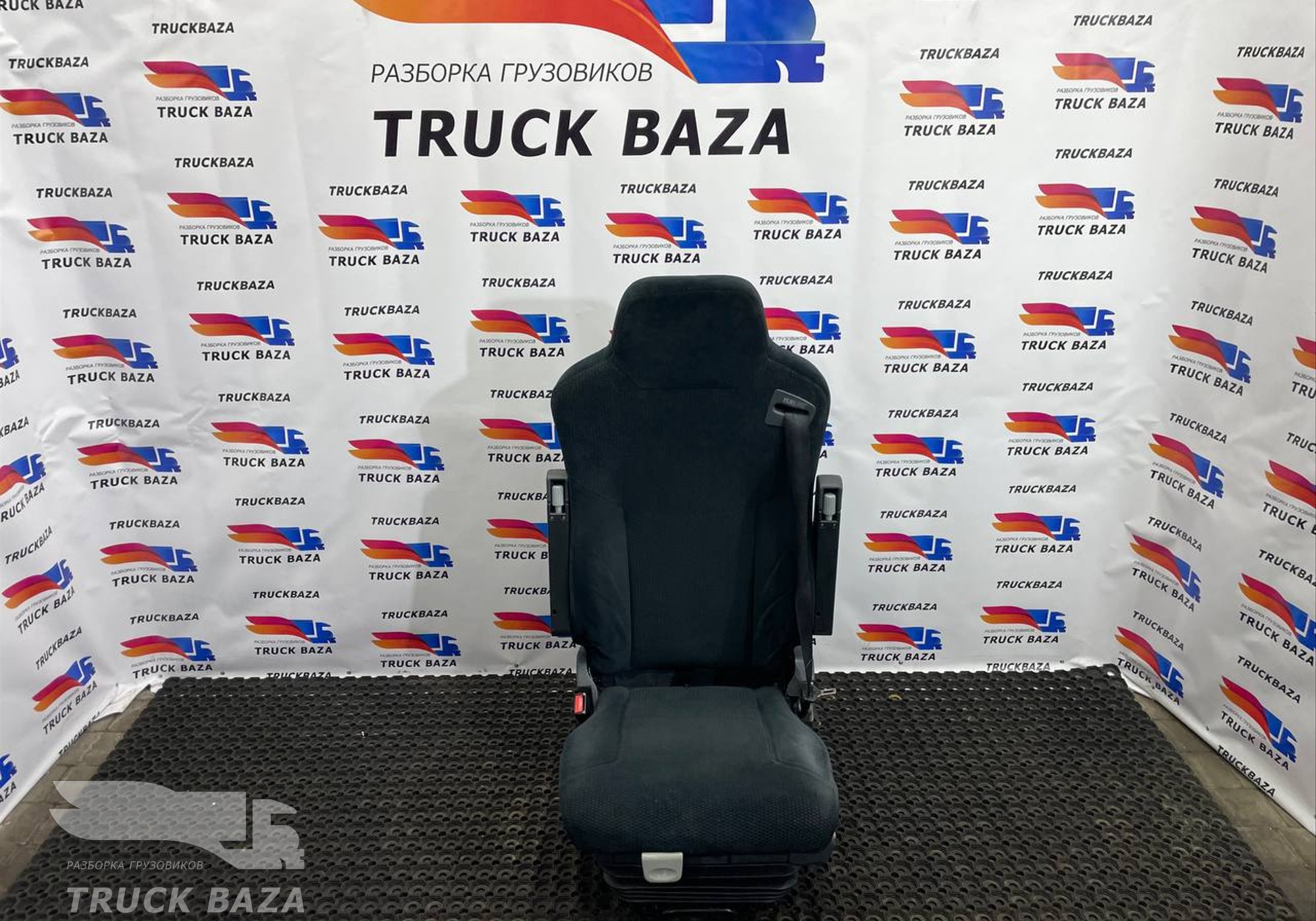 81623076447 Сиденье водительское пневматическое для Man TGX II (с 2012)