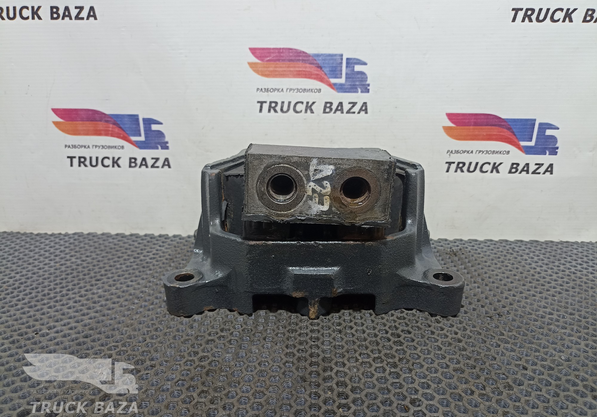 9412418113 Подушка двигателя передняя для Mercedes-Benz