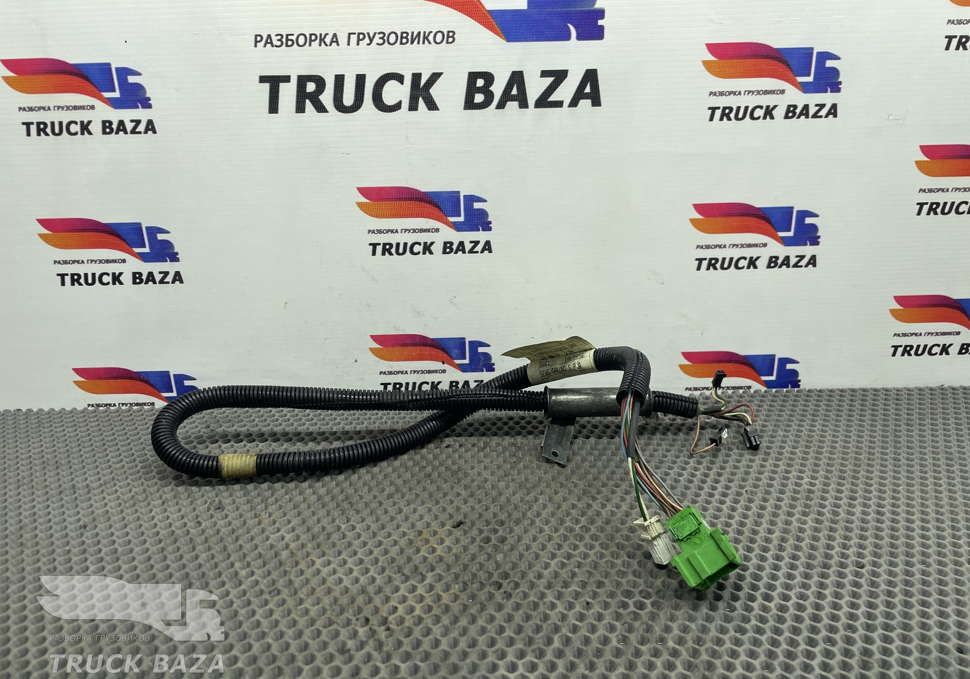 504245213 Проводка рулевой колонки для Iveco Stralis I (с 2002)