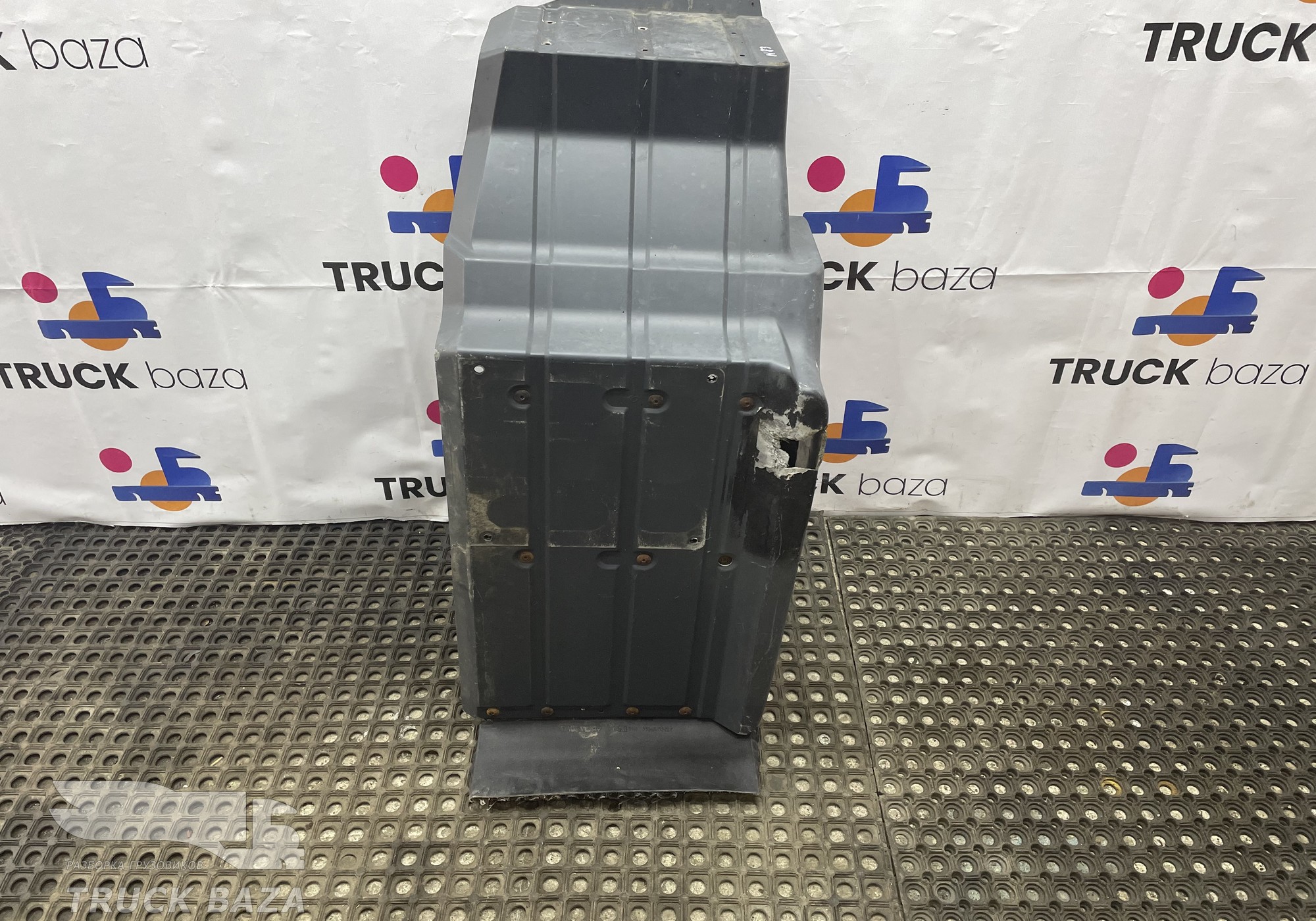 81664100360 Крыло переднее правое задняя часть для Man