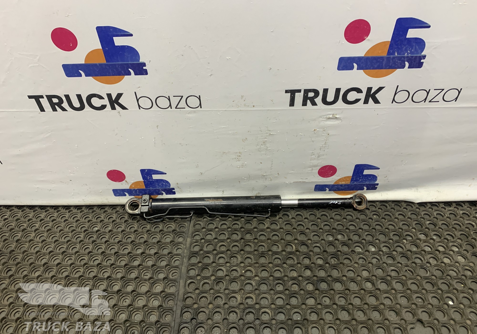 1720924 Цилиндр подъема кабины для Scania 5-series R (с 2004 по 2016)