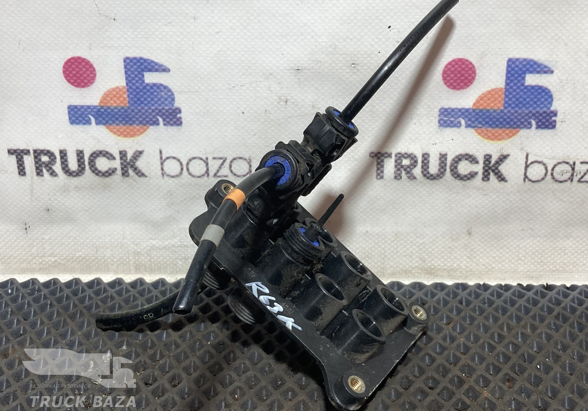 7421945686 Распределитель тормозных сил для Renault T (с 2013)