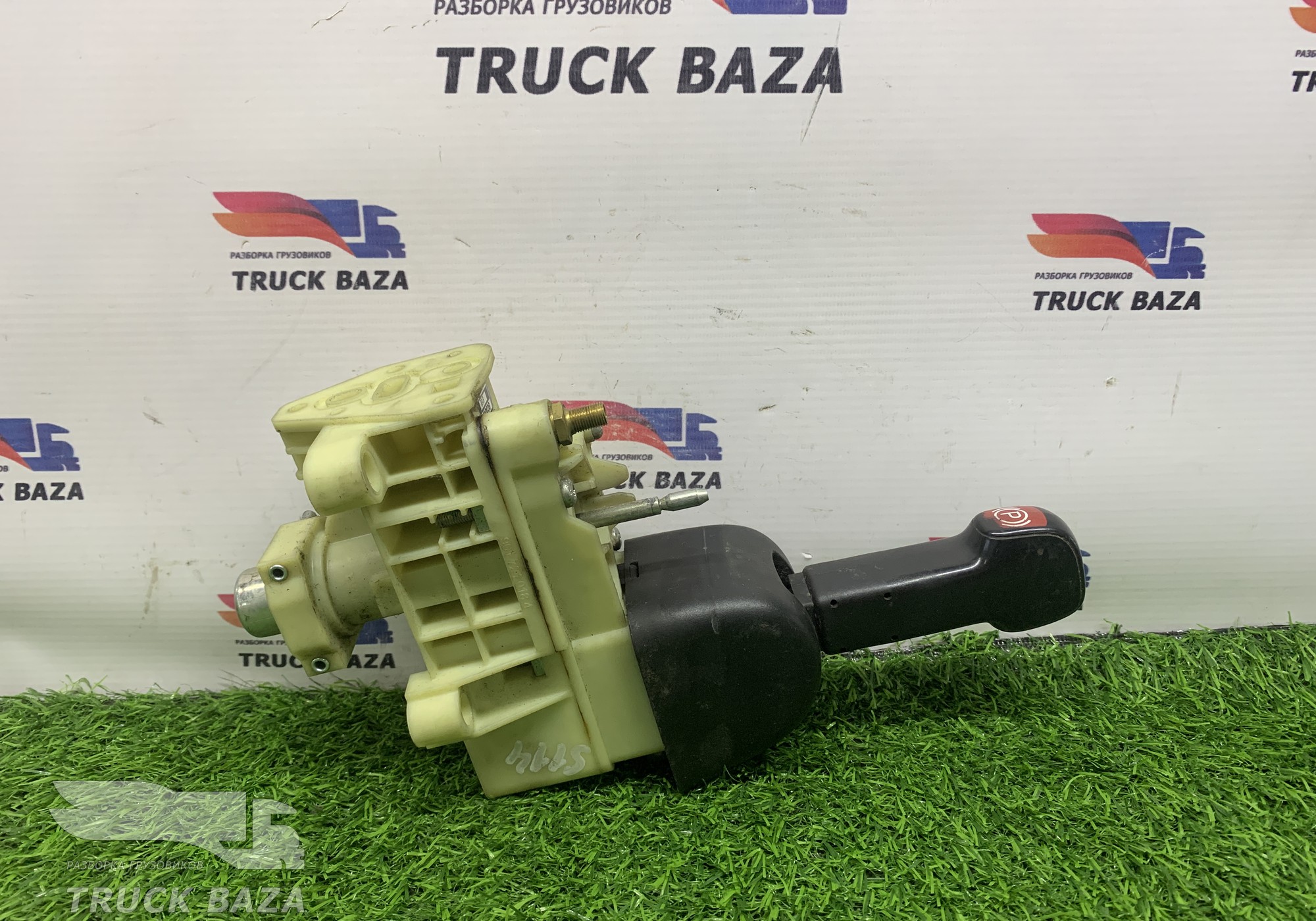 1882116 Кран ручного тормоза