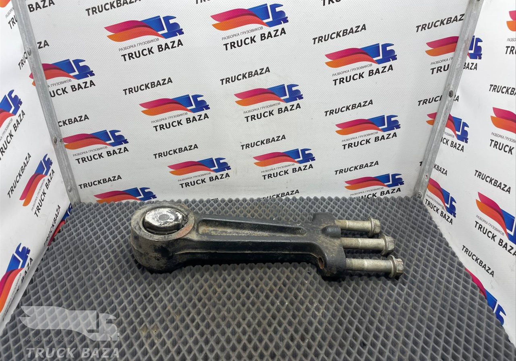 JC465402AA Кронштейн крепления кабины для Ford F-MAX (с 2018)