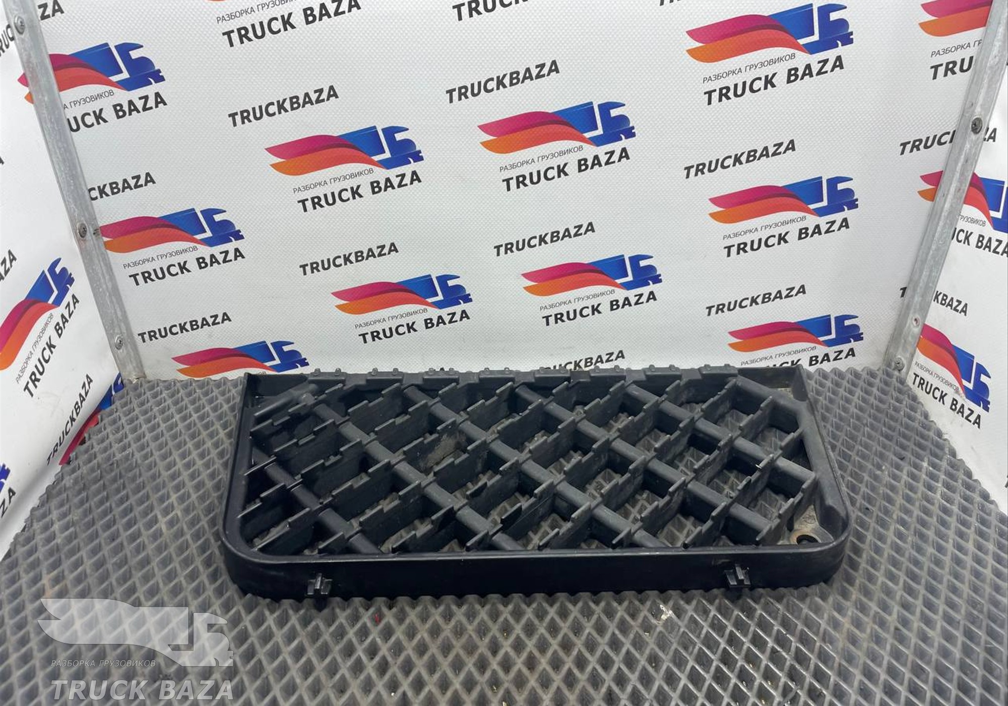 5010544029 Площадка подножки верхняя левая для Renault Premium I (с 1996 по 2004)