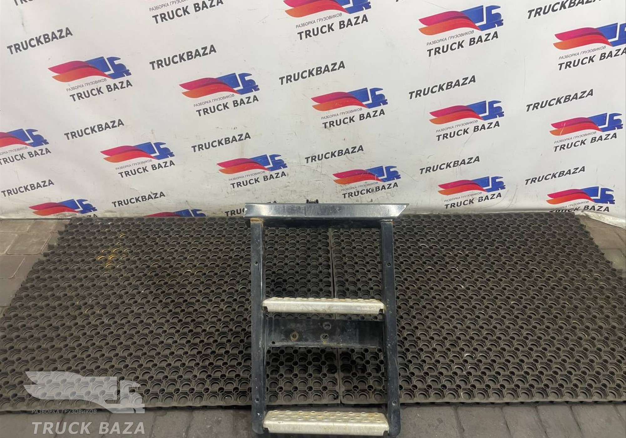 81429020288 Лестница за кабину для Man TGX TG3 (с 2020)