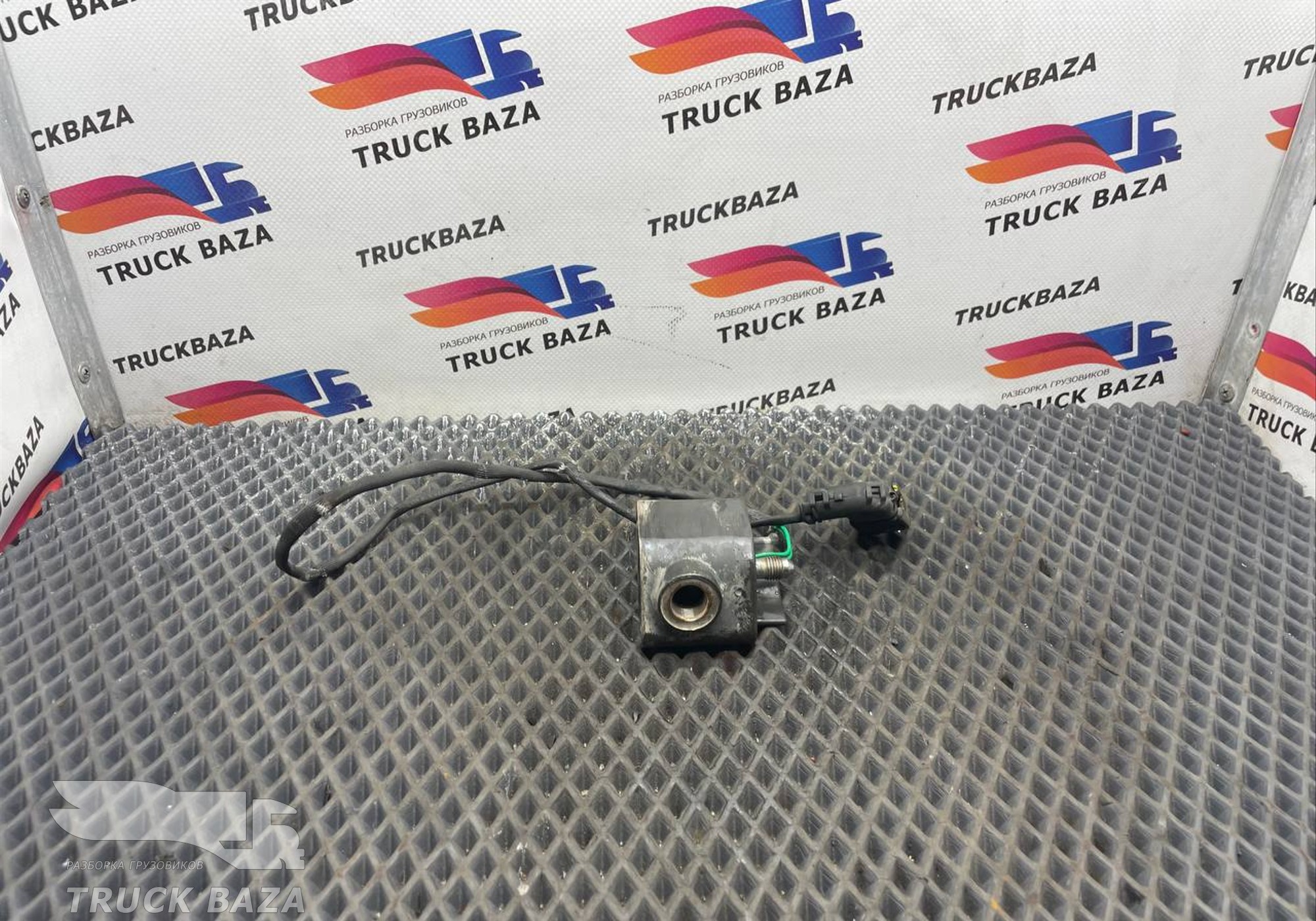 1832311 Форсунка AdBlue для Daf XF106 (с 2012)