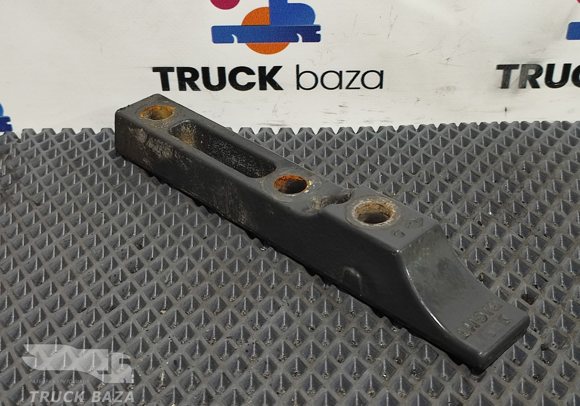 2407422 Кронштейн кабины правый для Scania 6-series P (с 2016)