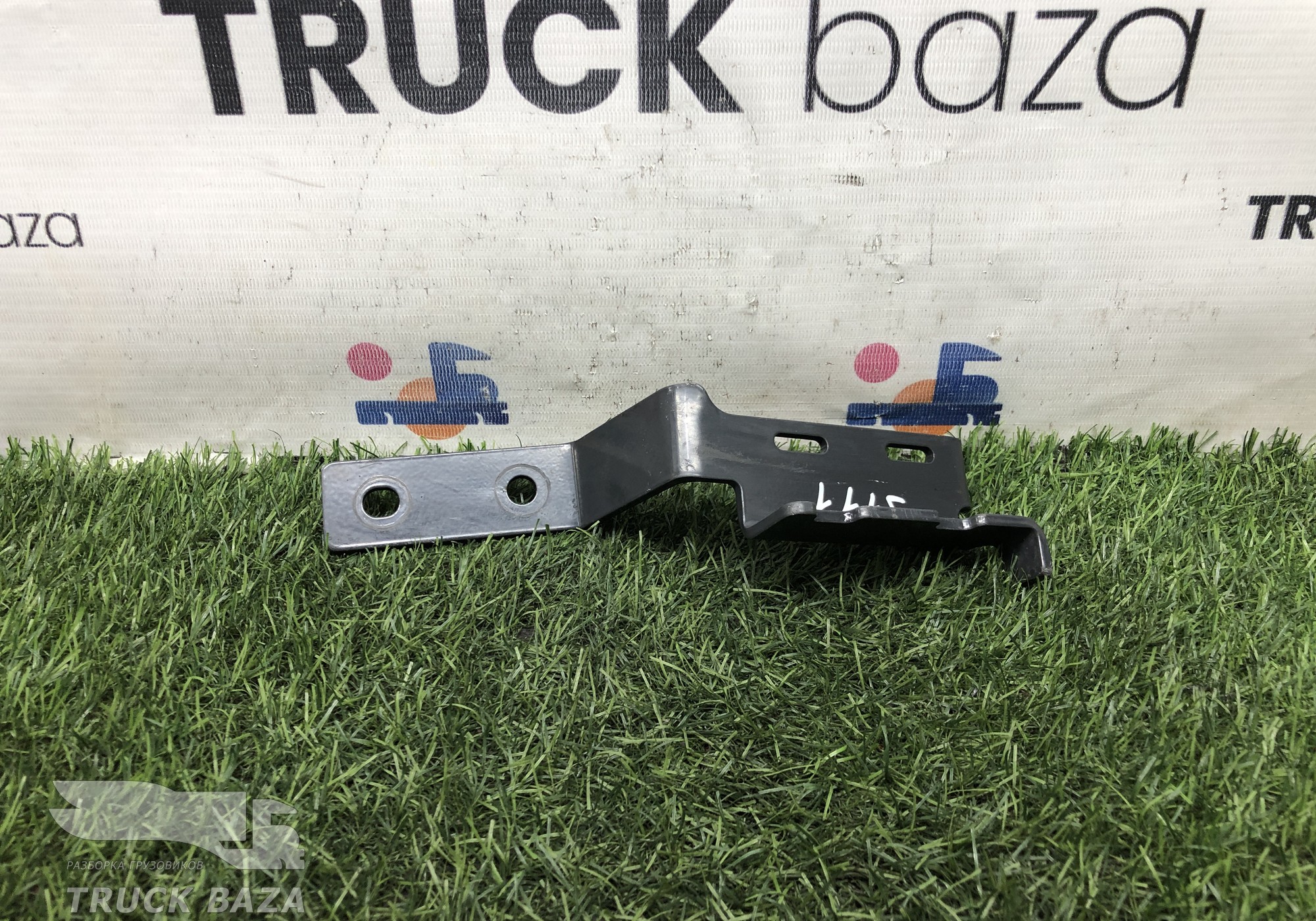 2630361 Кронштейн трубок подъема кабины