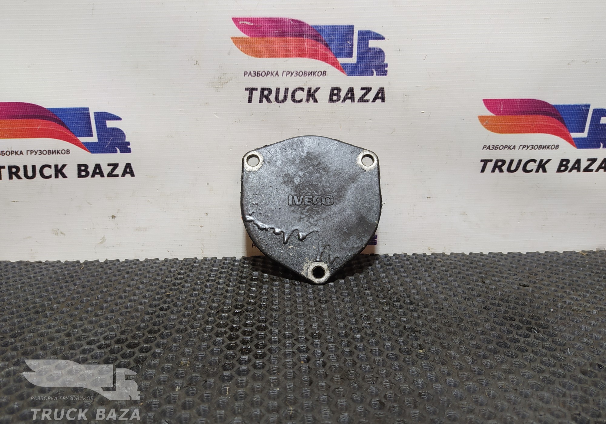 504068516 Крышка двигателя передняя для Iveco Stralis II Hi-Way (с 2012)