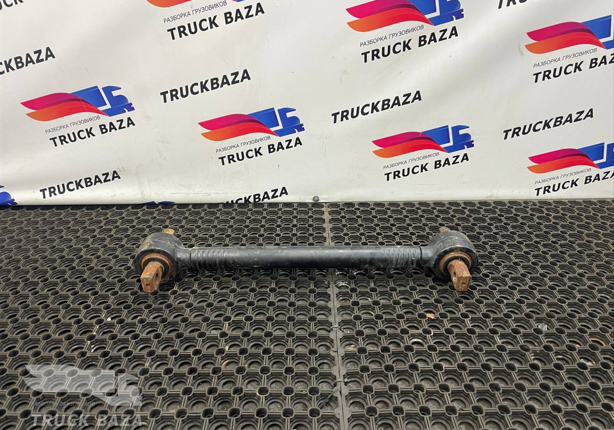 1656428 Тяга реактиная для Daf XF105 (с 2005)