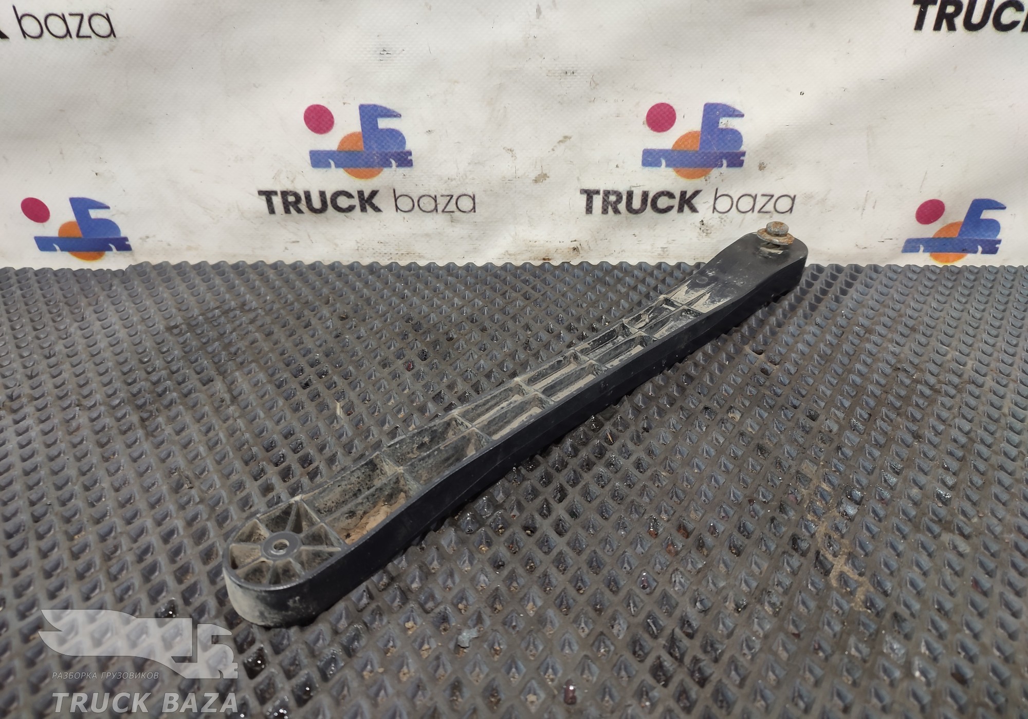 9608845315 Кронштейн подножки для Mercedes-Benz Actros New Actros MP4 (с 2011)