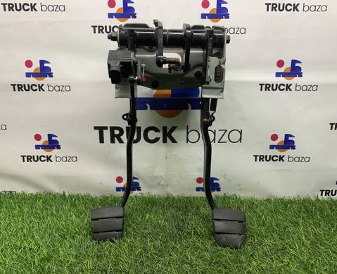 1428665 Блок педалей