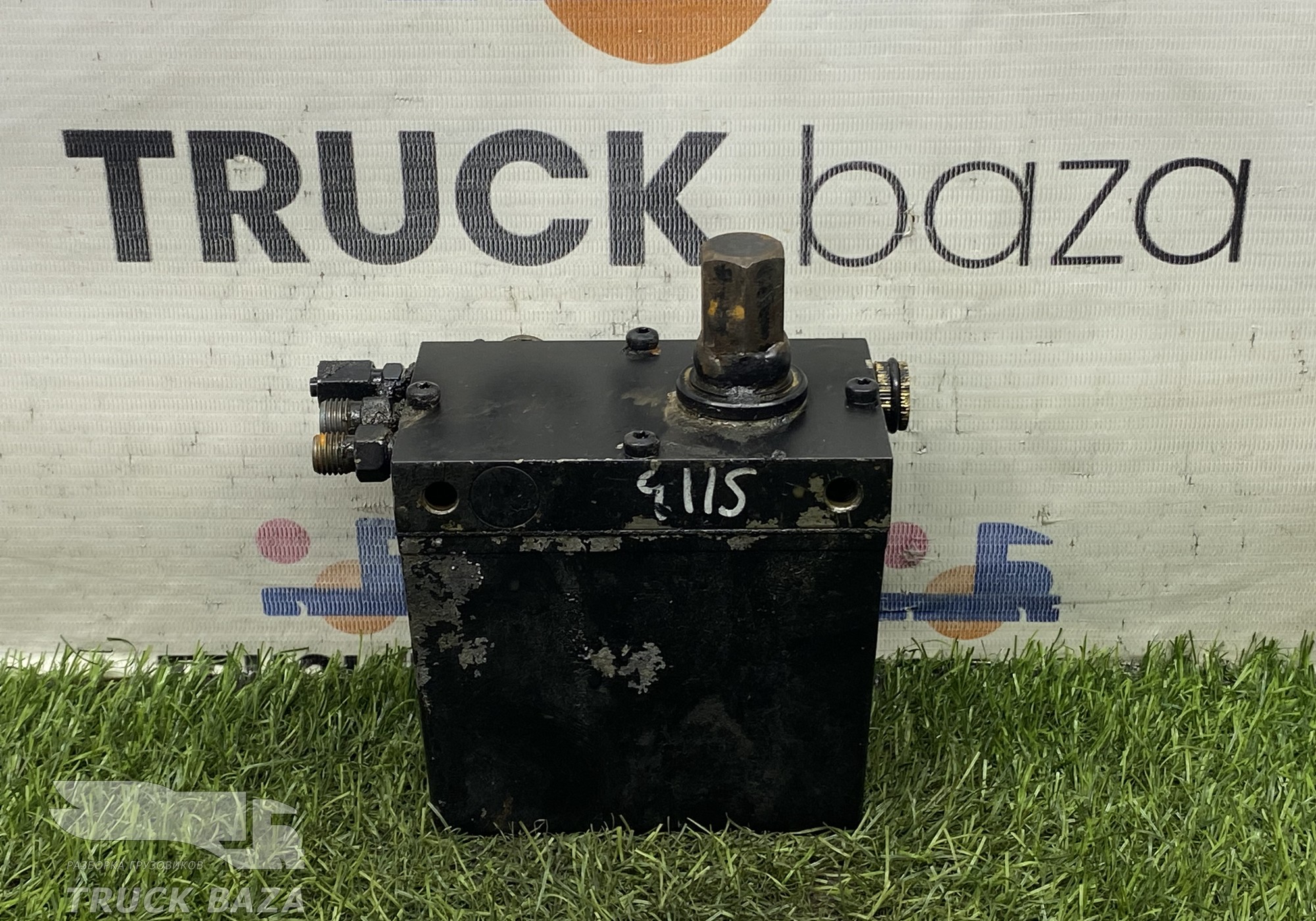 1794907 Насос подъема кабины