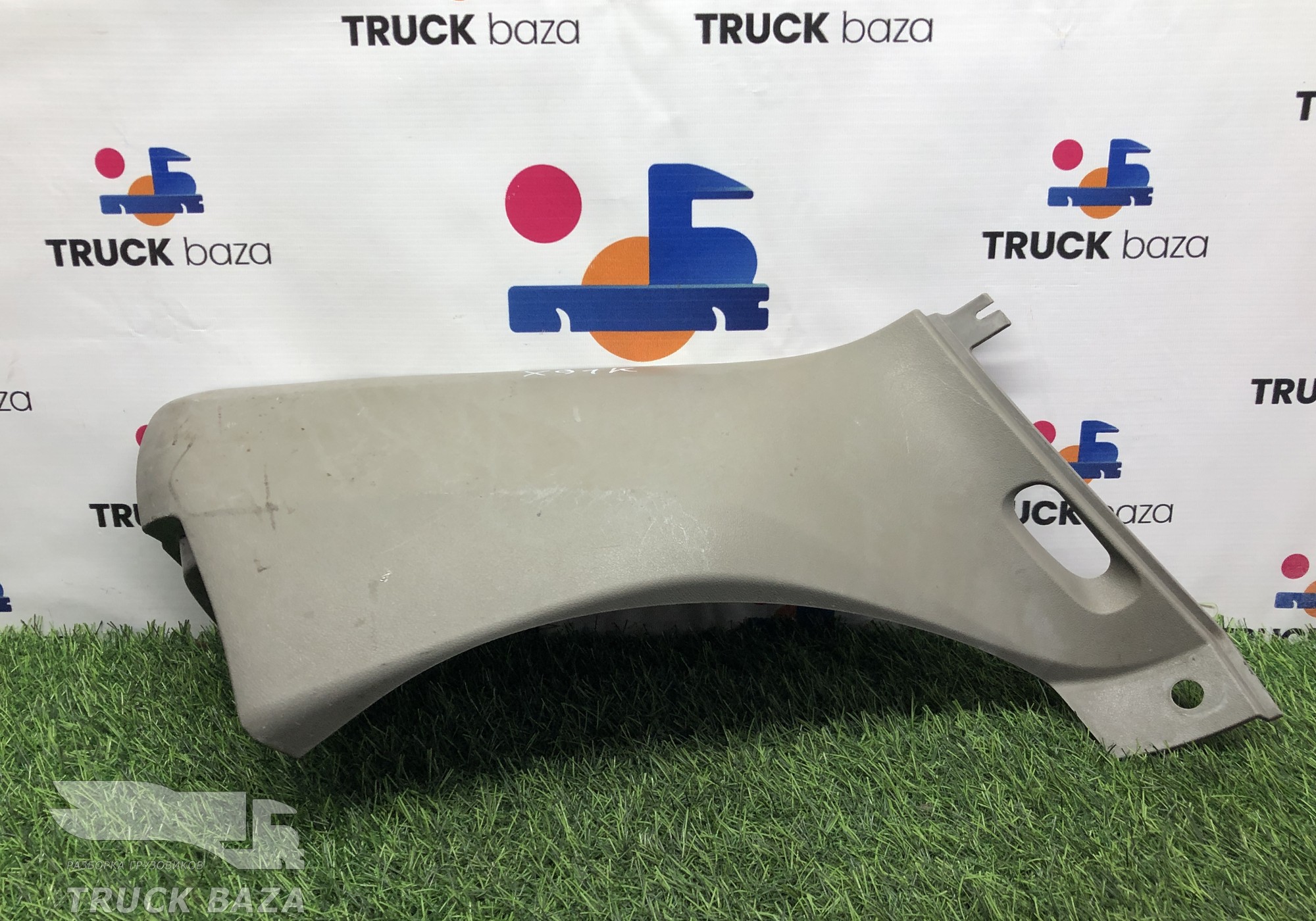 1634738 Накладка торпедо правая для Daf XF105 (с 2005)