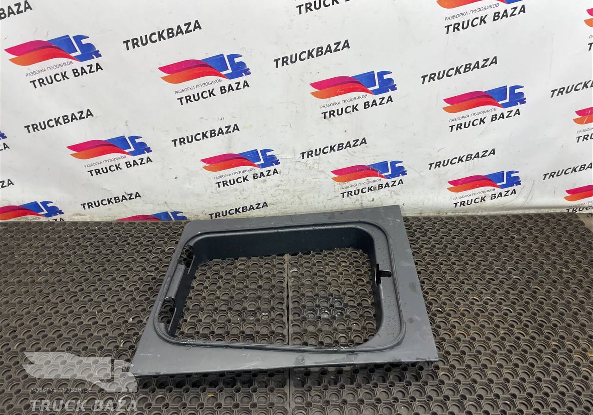 JC4616F105 Рамка инструментального ящика для Ford F-MAX (с 2018)