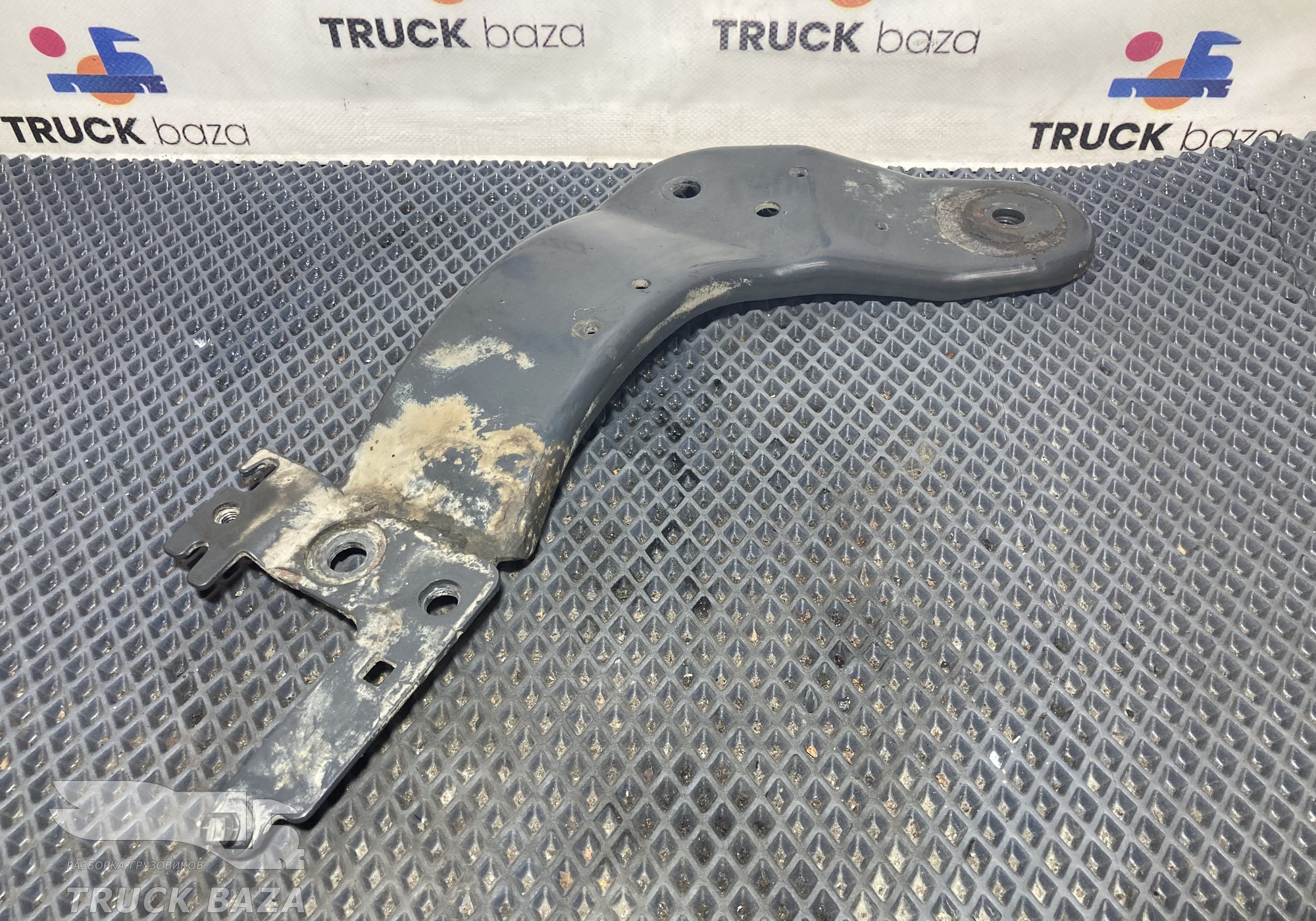 1496087 Кронштейн подвески кабины левый для Scania