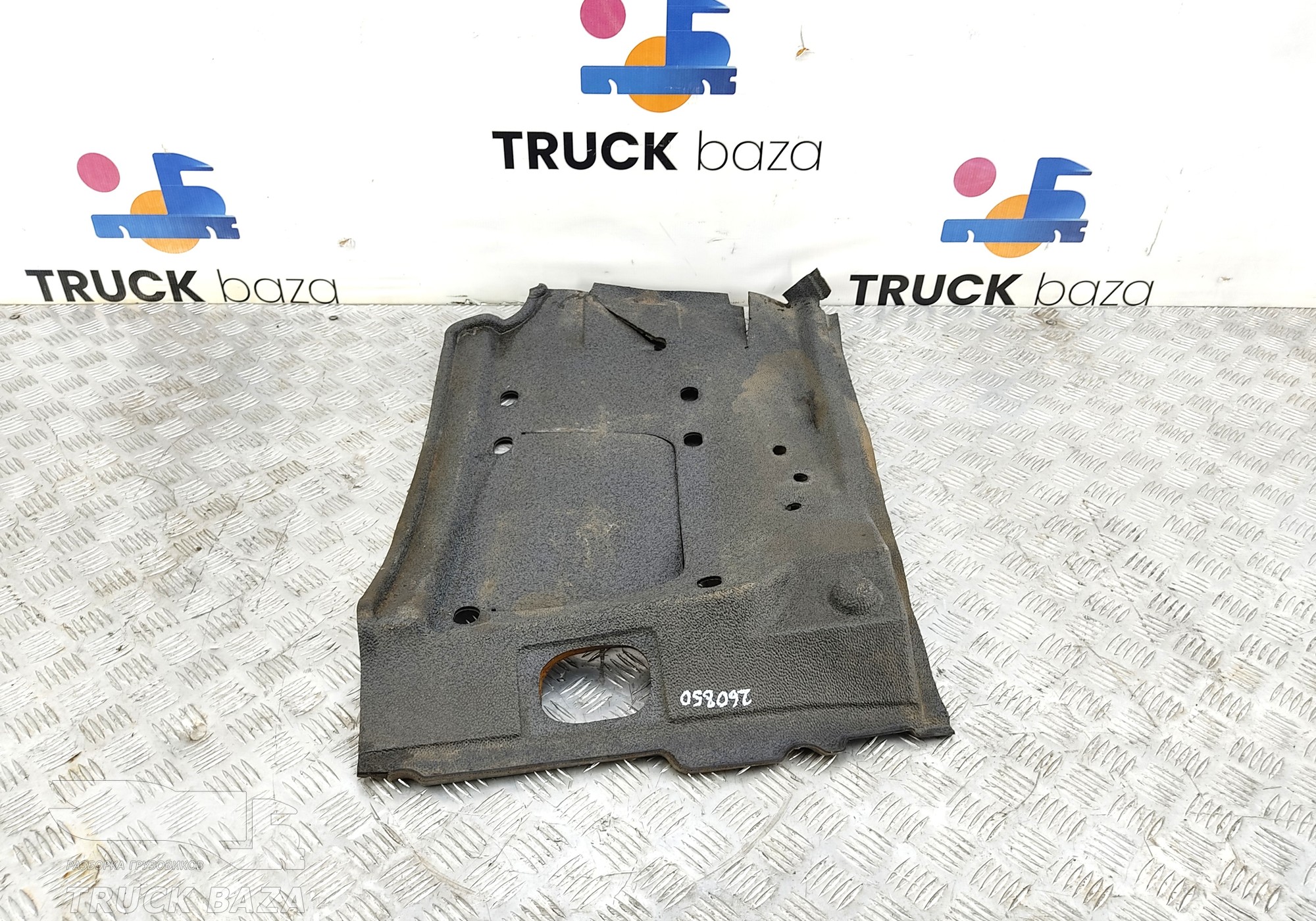 81628600866 Коврик салона левый для Man TGS II (с 2012)