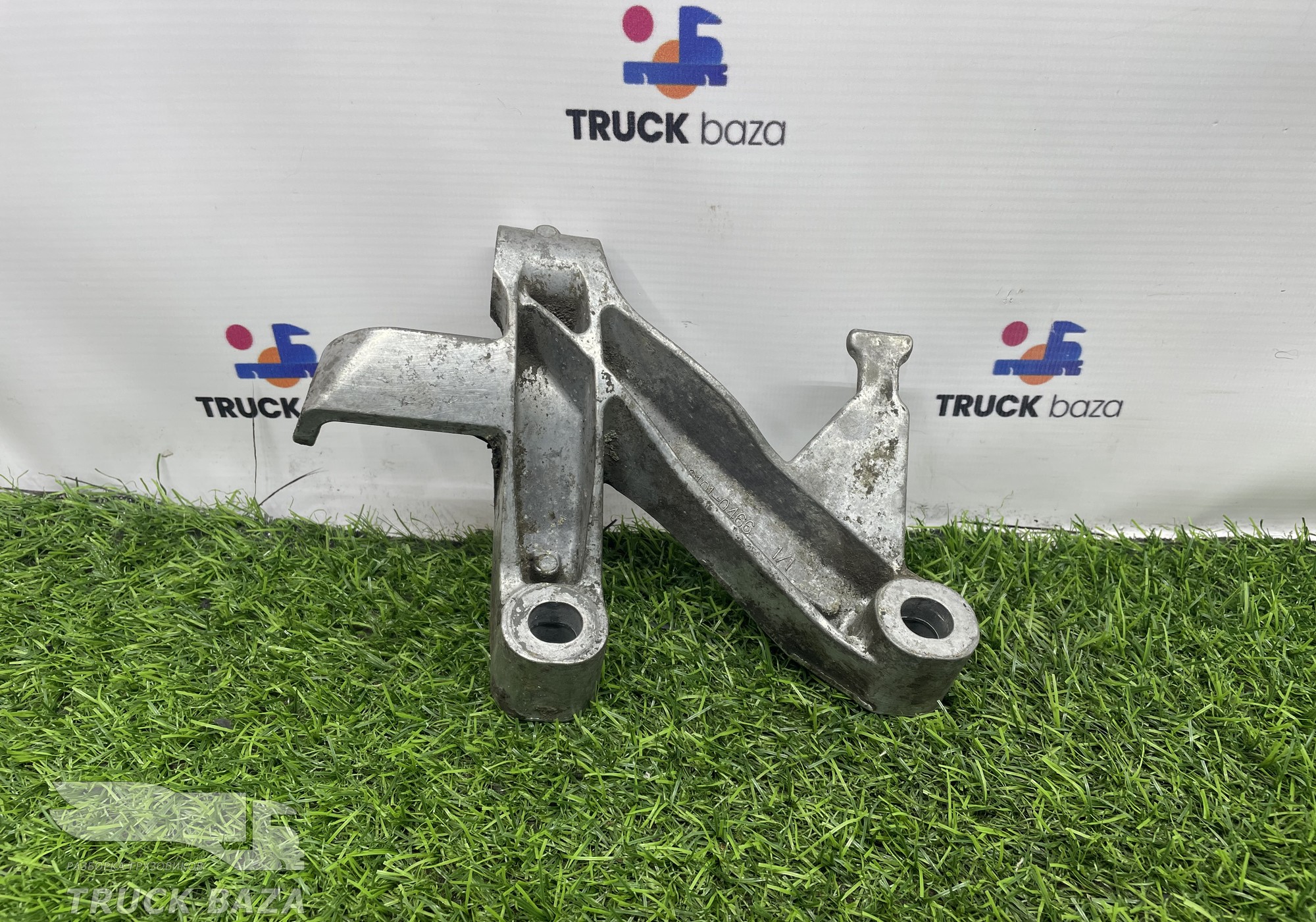 51191010466 Кронштейн генератора для Man