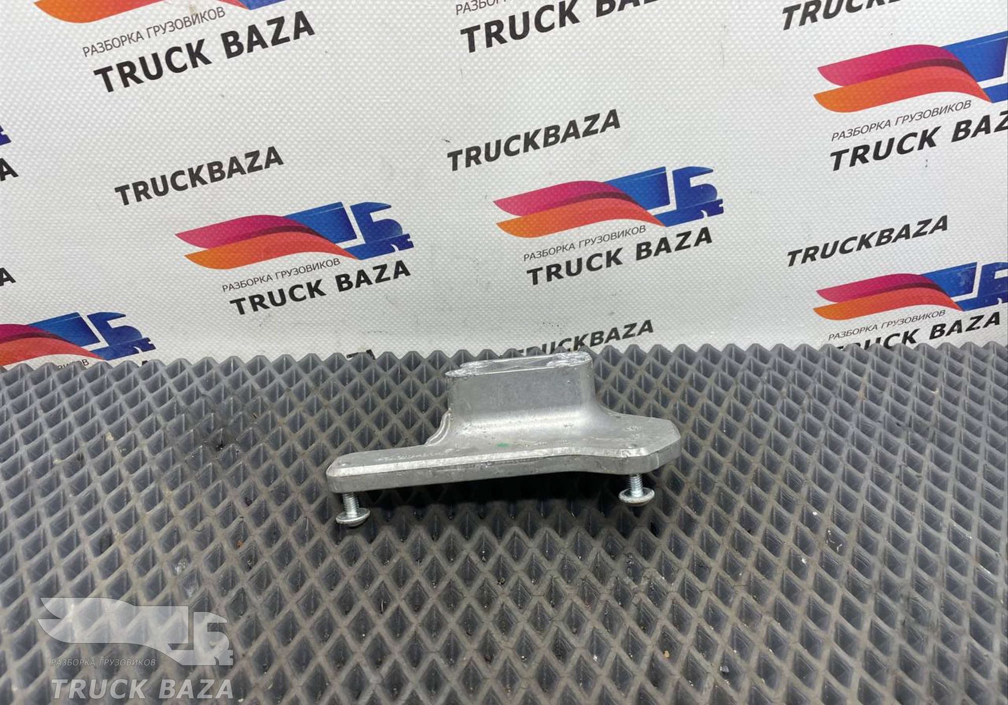 86402000 Кронштейн педали газа для Man TGX I (с 2007)